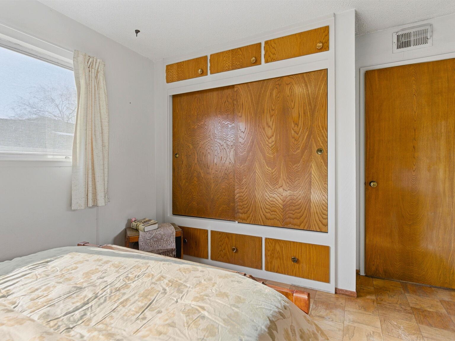 Detail Gallery Image 40 of 60 For 836 Hawthorne Dr, Rodeo,  CA 94572 - 4 Beds | 2 Baths