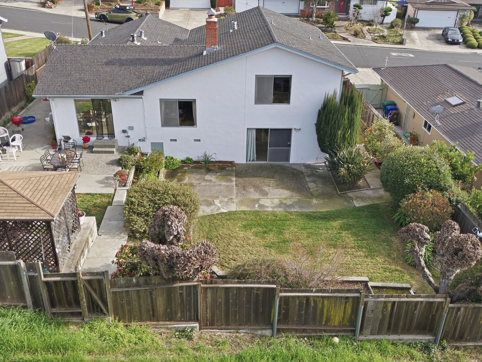 Detail Gallery Image 56 of 60 For 836 Hawthorne Dr, Rodeo,  CA 94572 - 4 Beds | 2 Baths