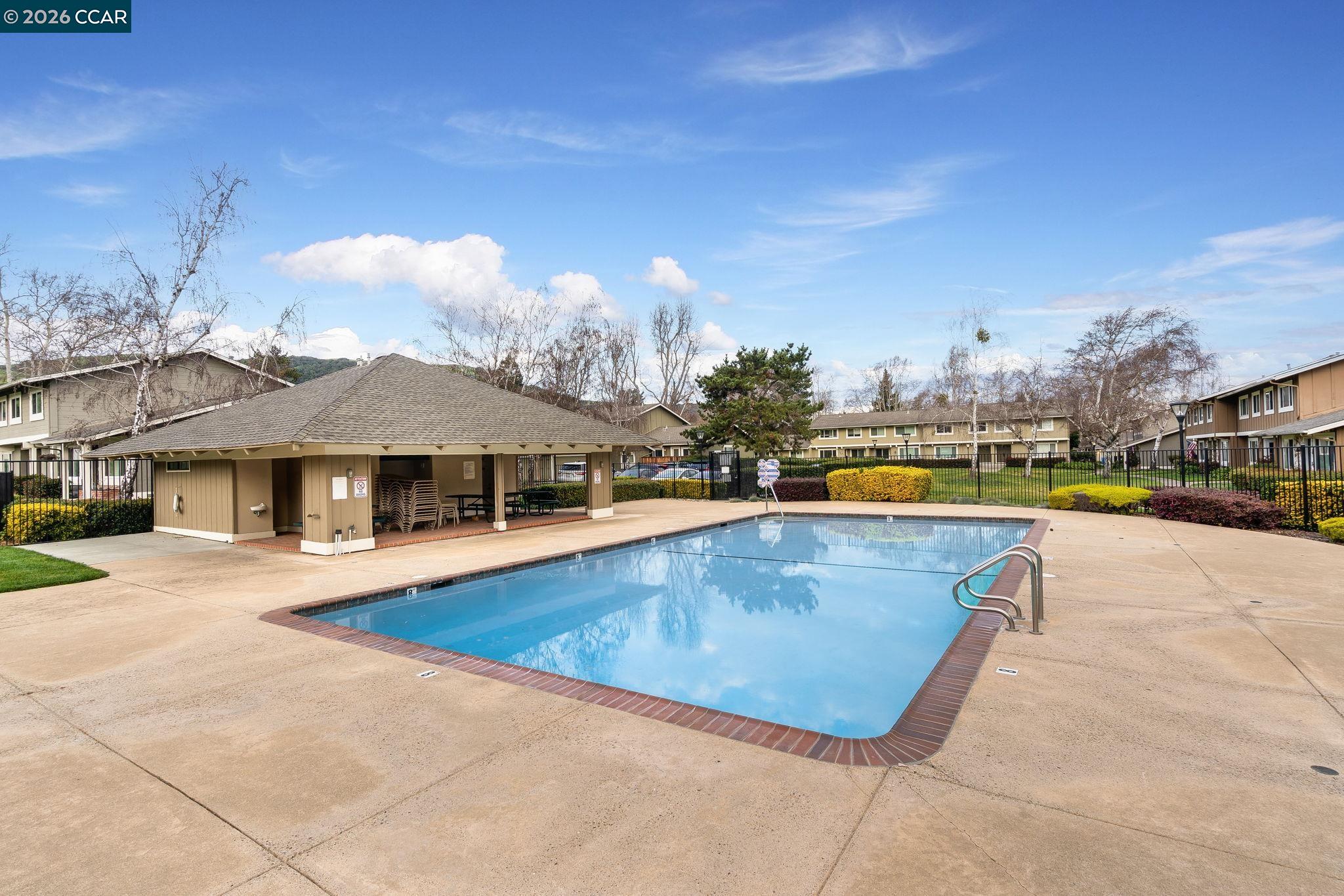 Photo #32: 41122631 Listing: Photo #32