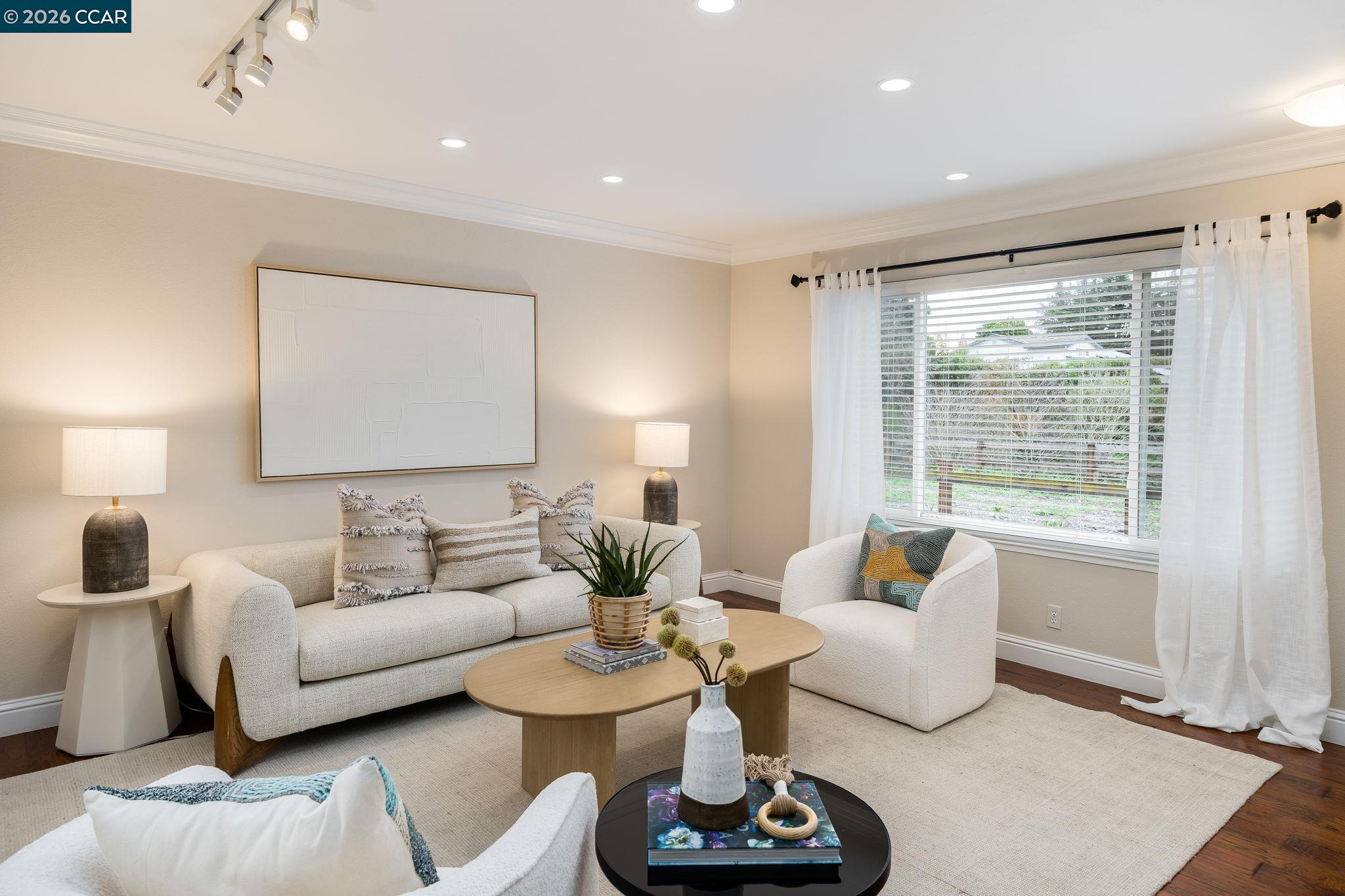 Detail Gallery Image 6 of 35 For 182 Lawnview Circle, Danville,  CA 94526 - 3 Beds | 2/1 Baths