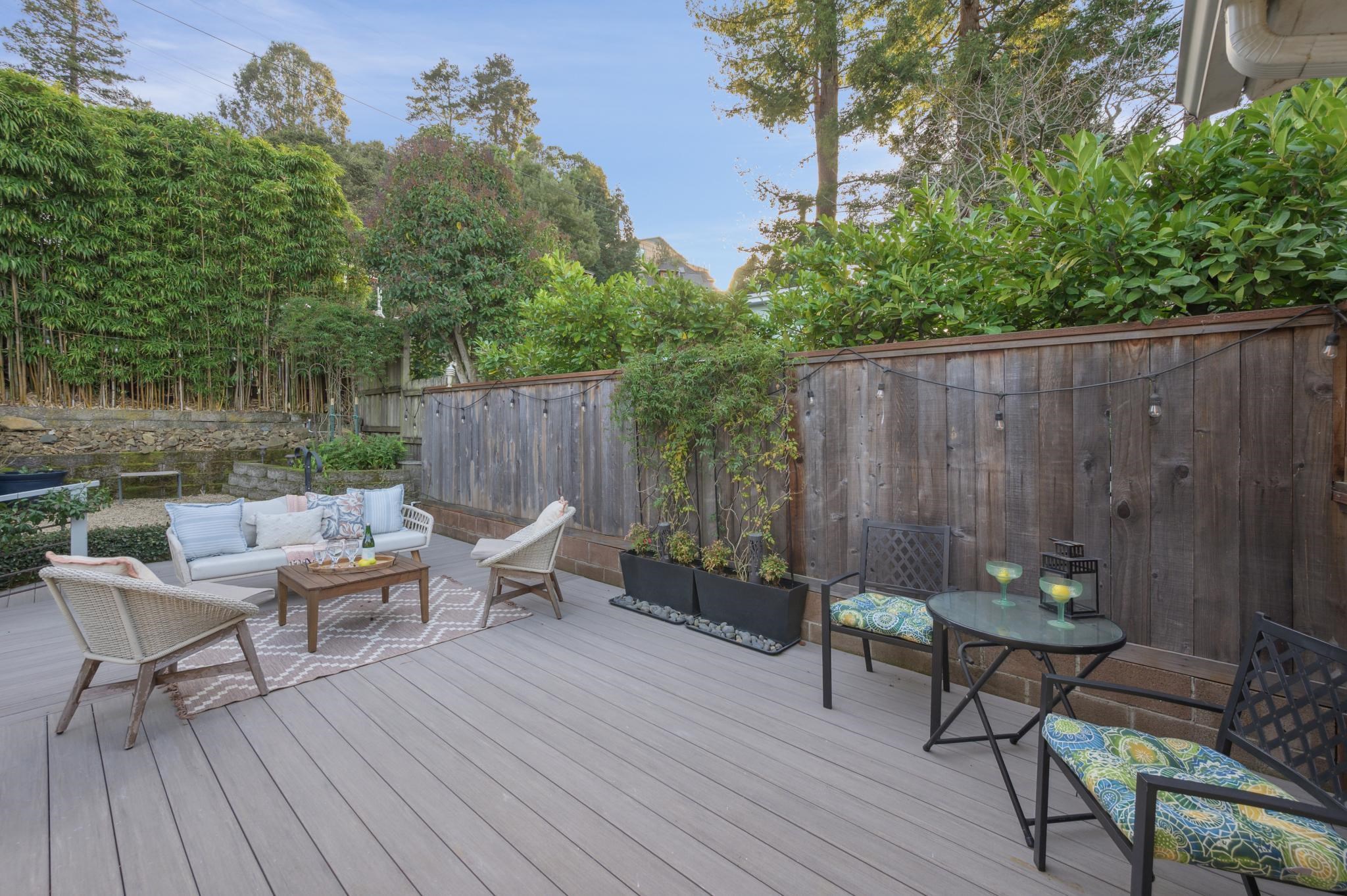 Detail Gallery Image 32 of 54 For 225 E Richmond Ave, Richmond,  CA 94801 - 3 Beds | 2/1 Baths