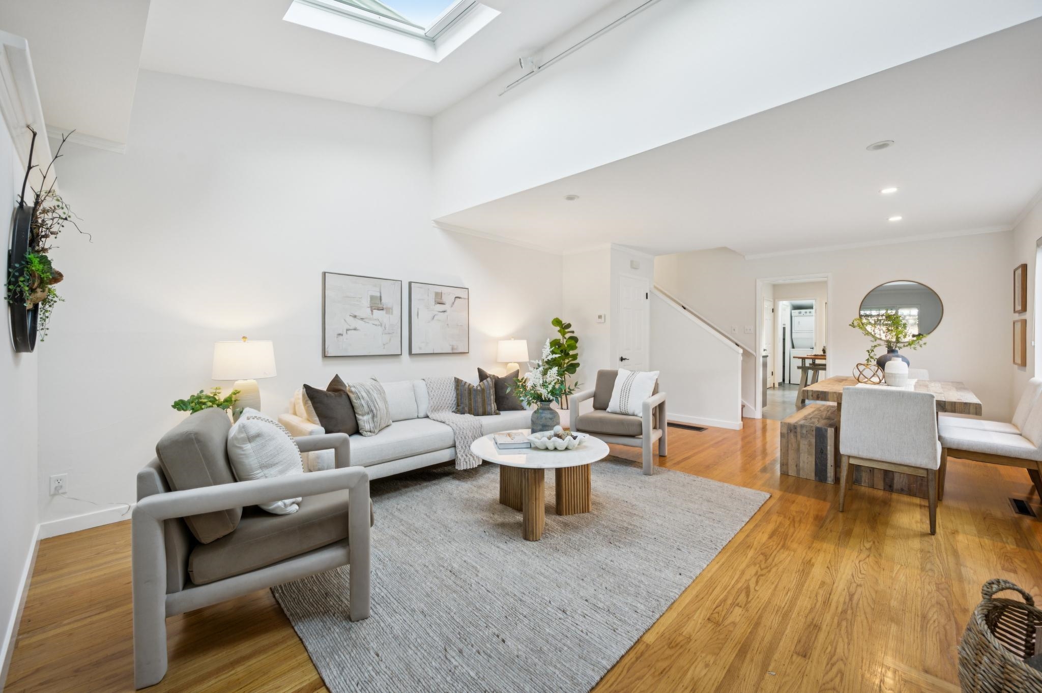 Detail Gallery Image 5 of 54 For 225 E Richmond Ave, Richmond,  CA 94801 - 3 Beds | 2/1 Baths