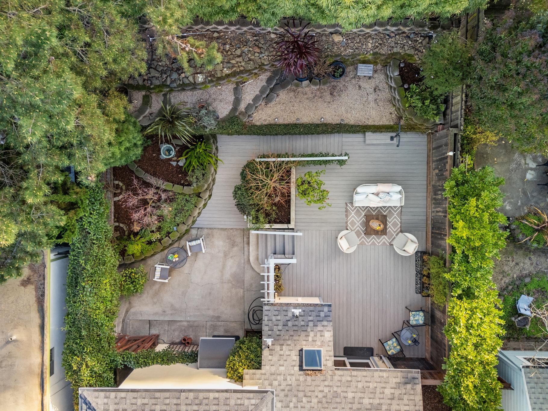 Detail Gallery Image 47 of 54 For 225 E Richmond Ave, Richmond,  CA 94801 - 3 Beds | 2/1 Baths