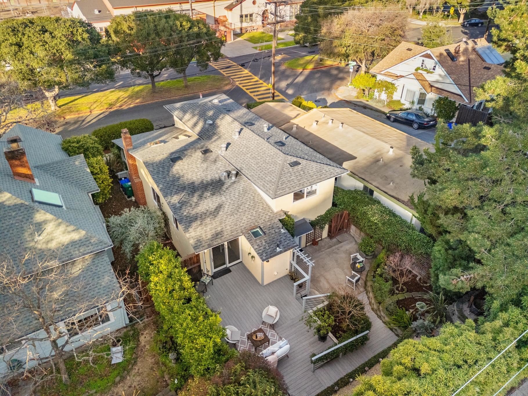 Detail Gallery Image 52 of 54 For 225 E Richmond Ave, Richmond,  CA 94801 - 3 Beds | 2/1 Baths