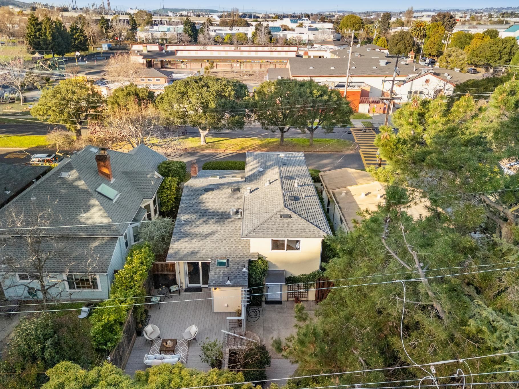 Detail Gallery Image 53 of 54 For 225 E Richmond Ave, Richmond,  CA 94801 - 3 Beds | 2/1 Baths