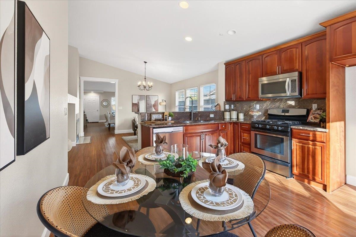 Detail Gallery Image 15 of 28 For 6449 Aspenwood Way, Livermore,  CA 94551 - 3 Beds | 2 Baths