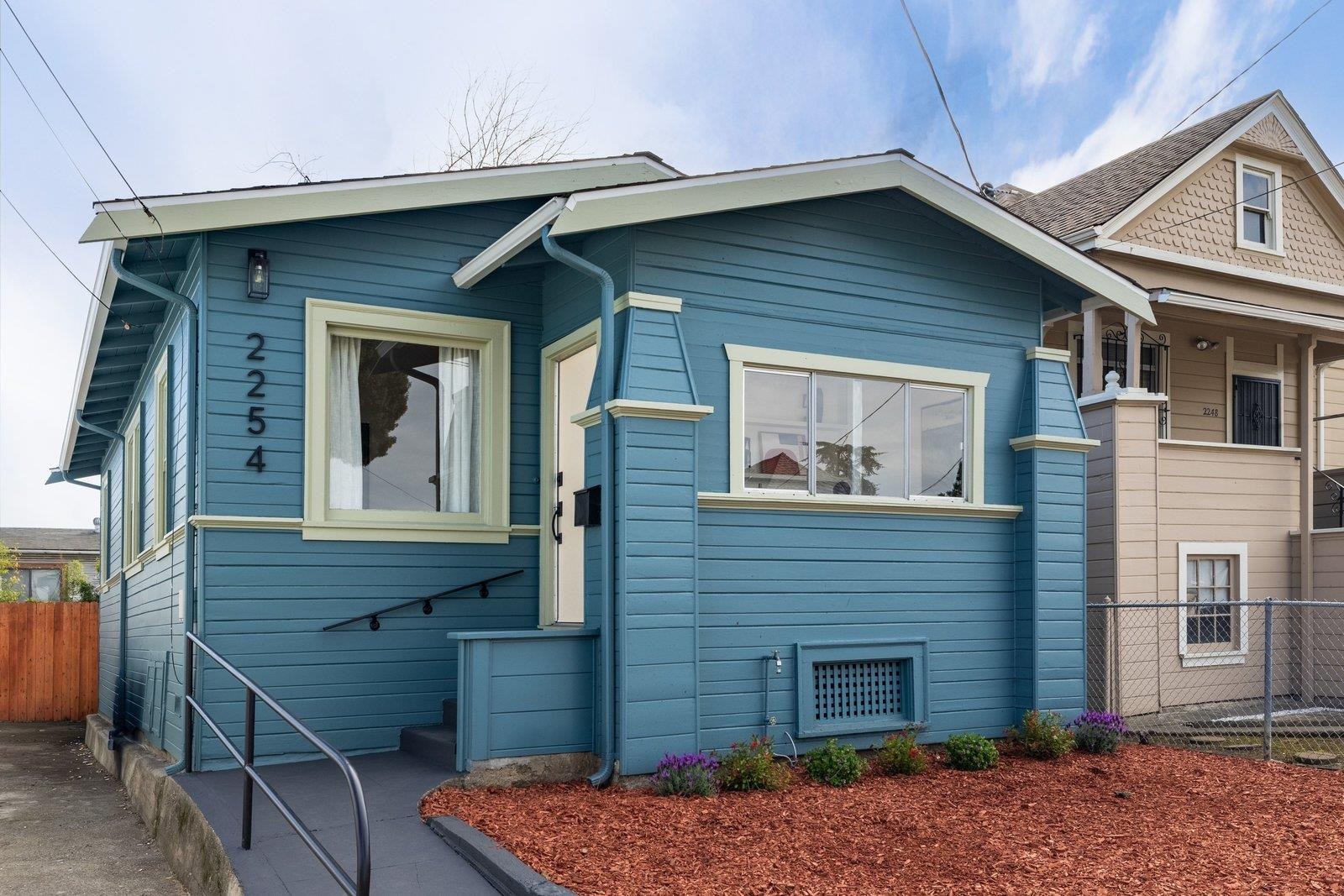 Front Image Thumbnail for EB41122641