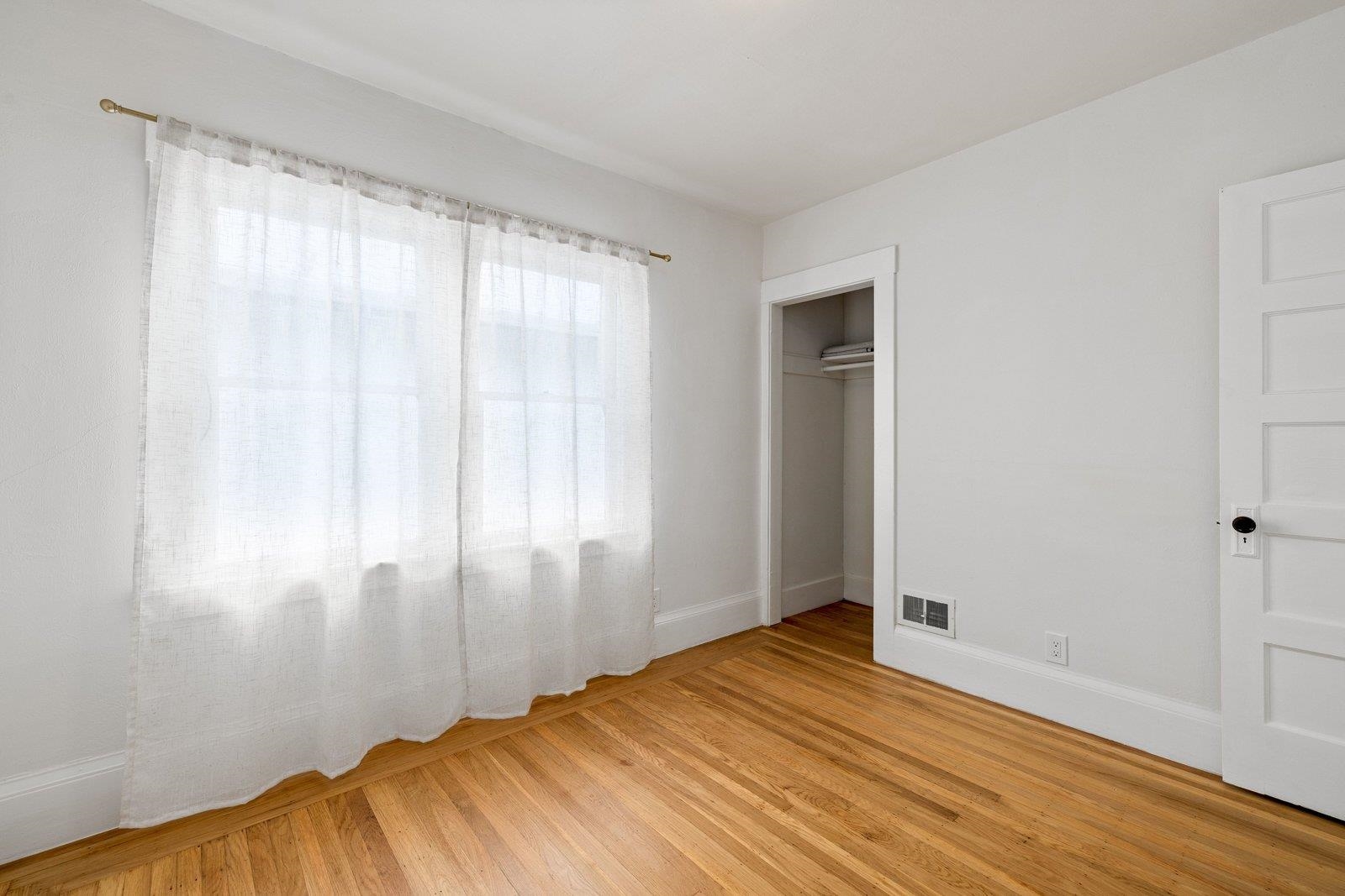 Detail Gallery Image 16 of 33 For 2254 62nd Ave, Oakland,  CA 94605 - 2 Beds | 1 Baths