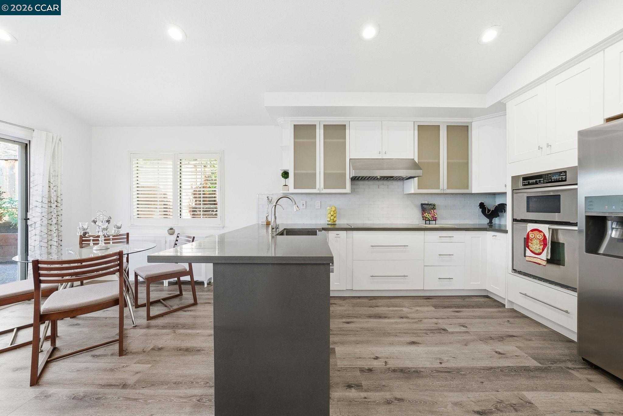 Detail Gallery Image 12 of 41 For 300 Bonaire Ct, Danville,  CA 94506-1414 - 3 Beds | 2 Baths