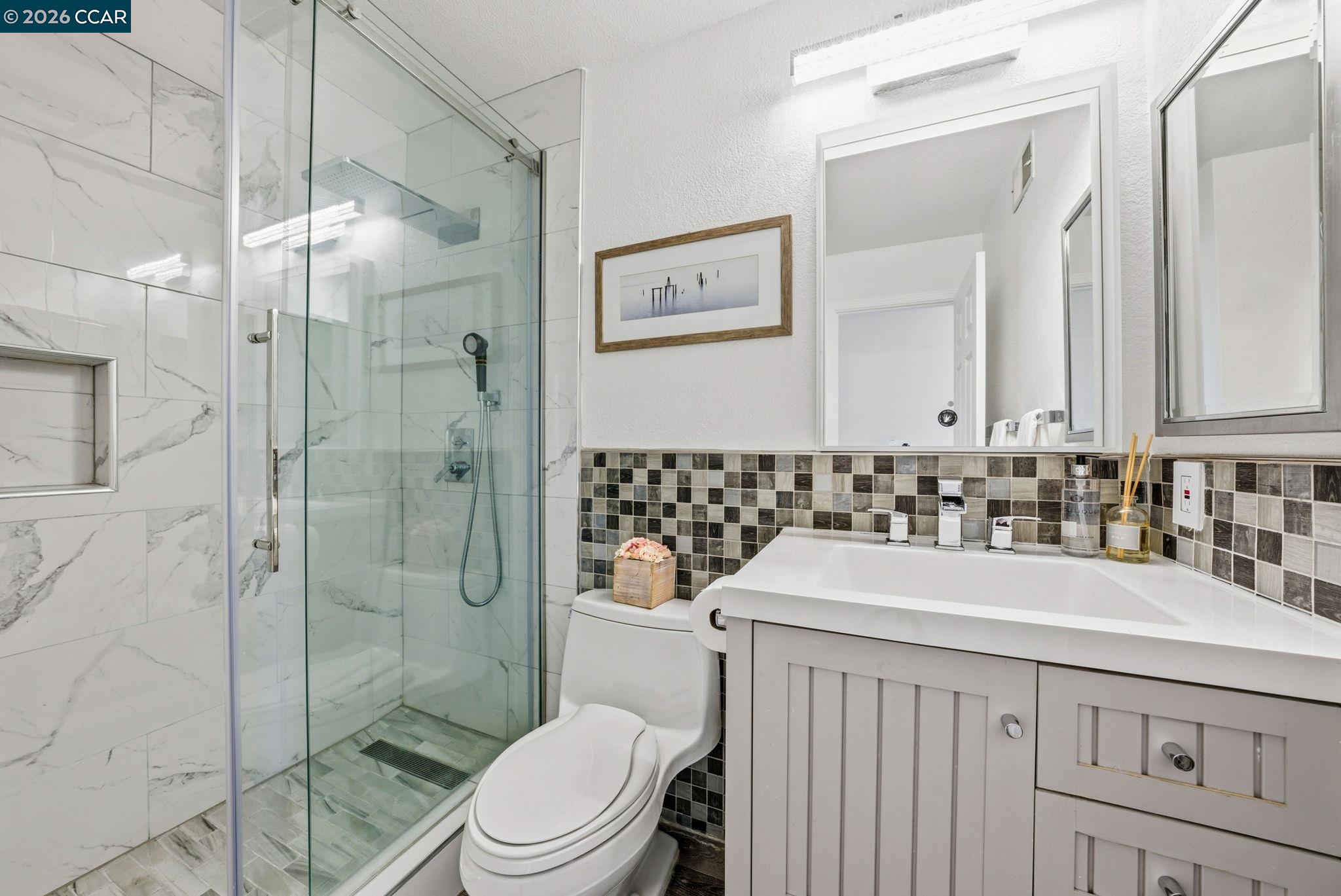 Detail Gallery Image 28 of 41 For 300 Bonaire Ct, Danville,  CA 94506-1414 - 3 Beds | 2 Baths