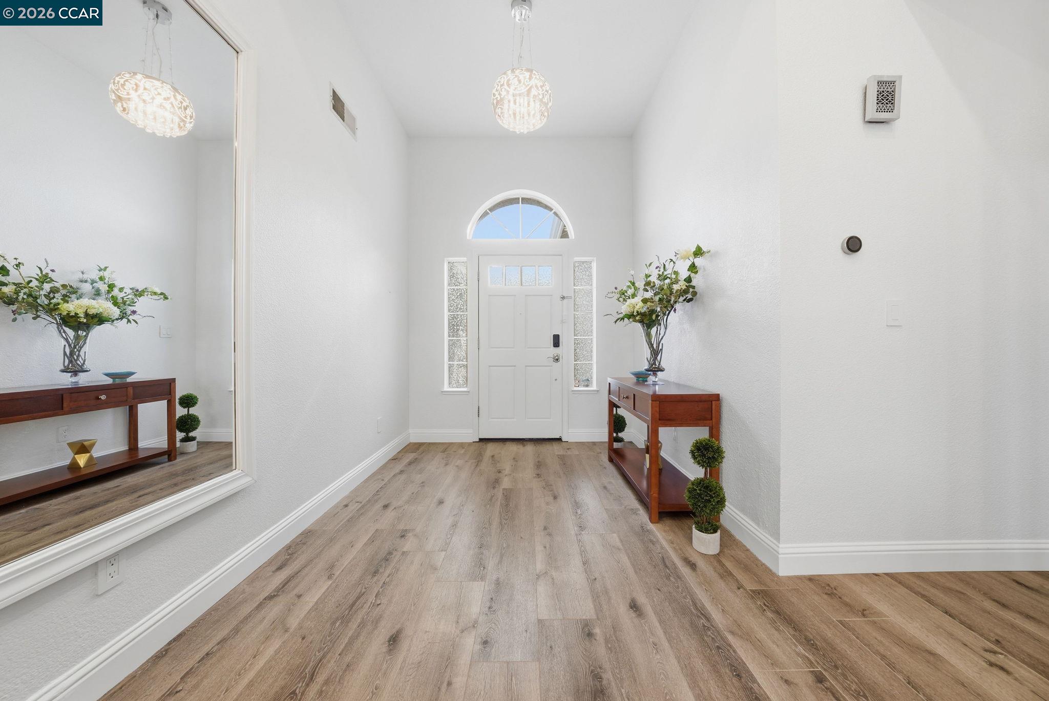 Detail Gallery Image 5 of 41 For 300 Bonaire Ct, Danville,  CA 94506-1414 - 3 Beds | 2 Baths