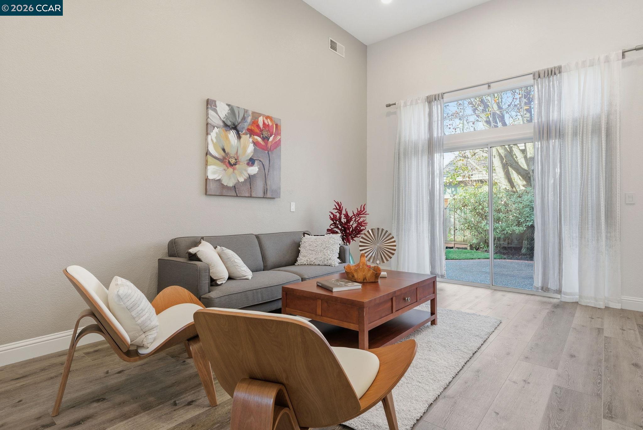 Detail Gallery Image 7 of 41 For 300 Bonaire Ct, Danville,  CA 94506-1414 - 3 Beds | 2 Baths