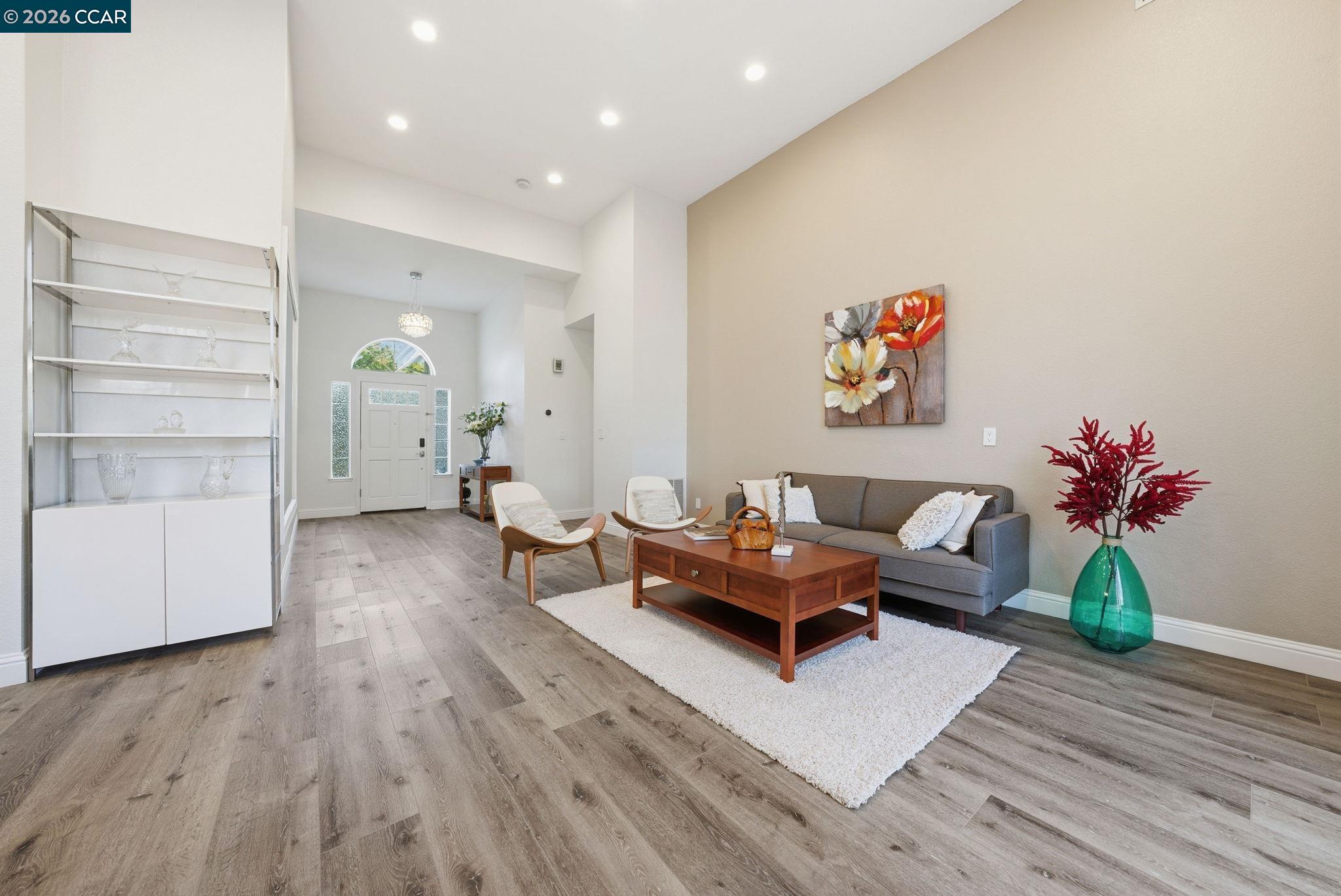 Detail Gallery Image 8 of 41 For 300 Bonaire Ct, Danville,  CA 94506-1414 - 3 Beds | 2 Baths