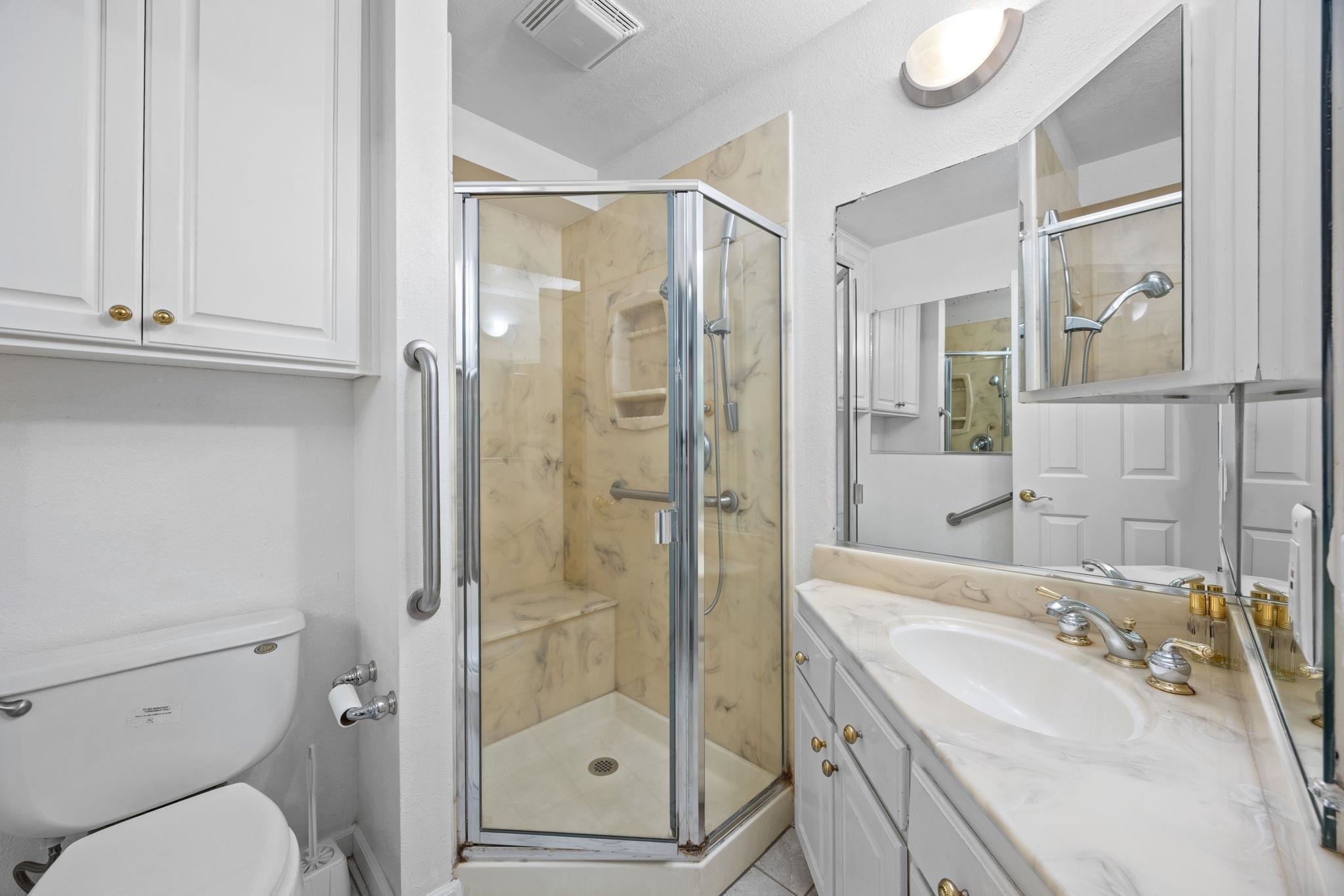 Photo #15: 41122643 Listing: Photo #15