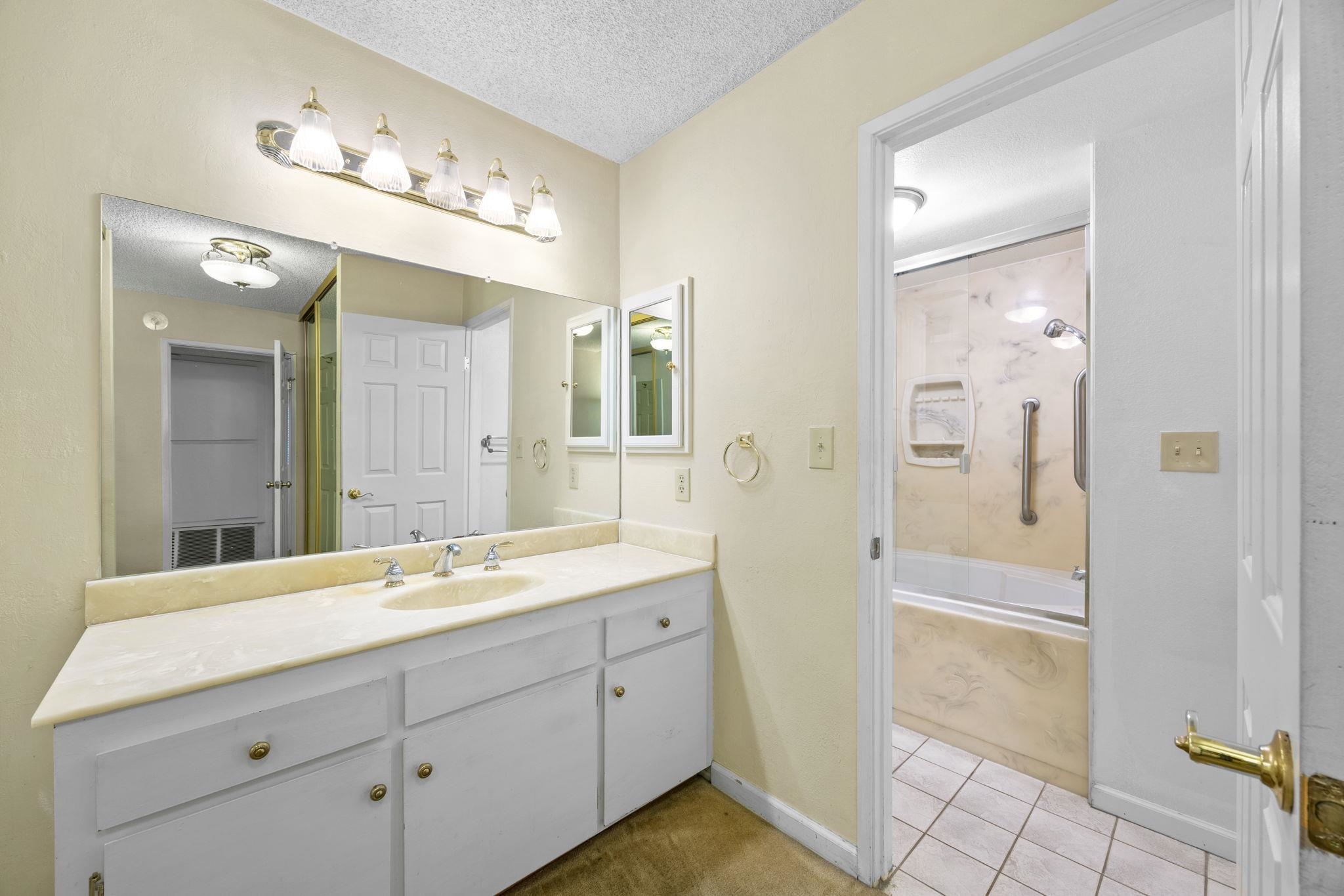 Photo #22: 41122643 Listing: Photo #22