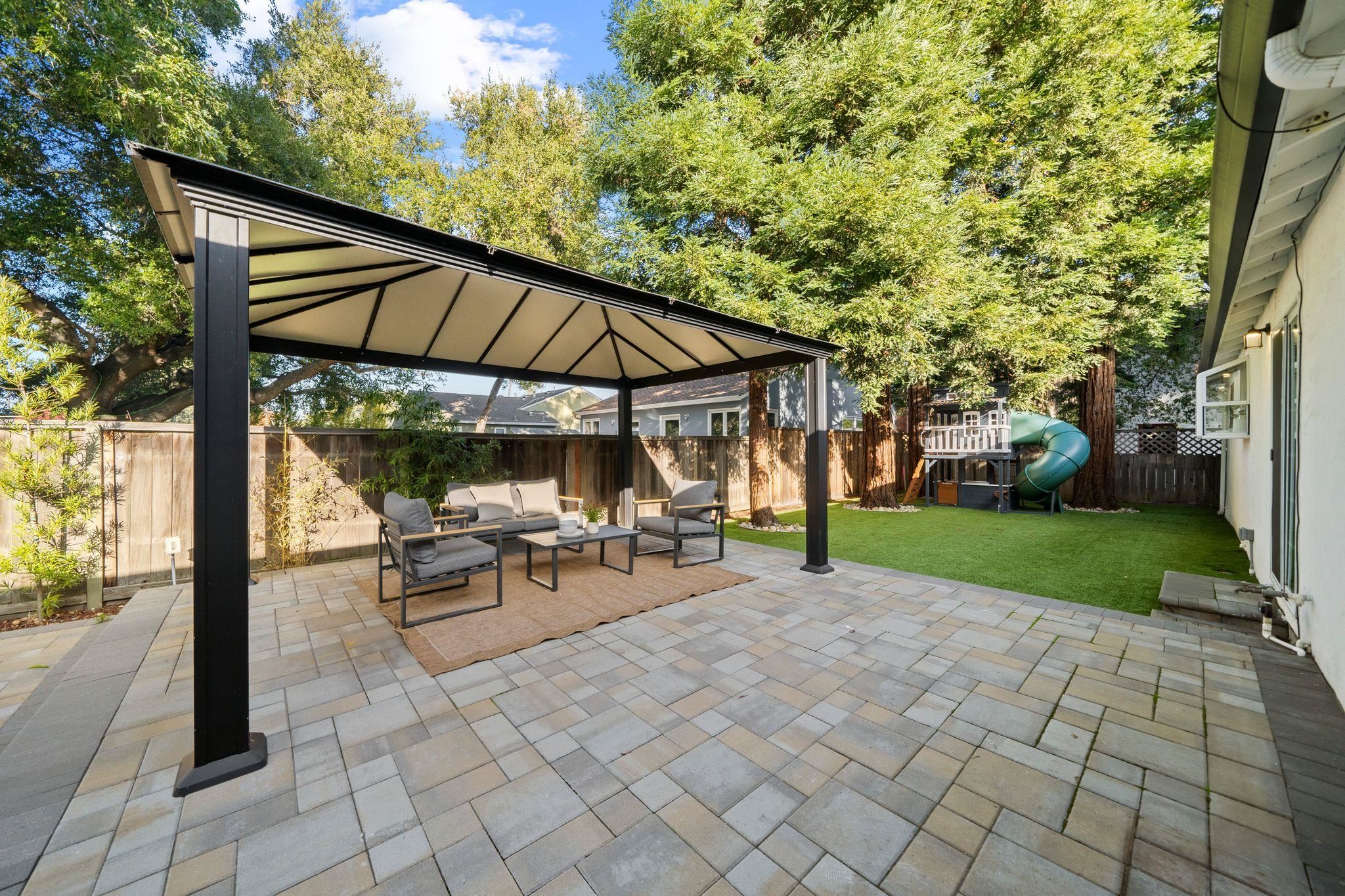 Detail Gallery Image 29 of 46 For 108 Durham St, Menlo Park,  CA 94025 - 3 Beds | 2 Baths