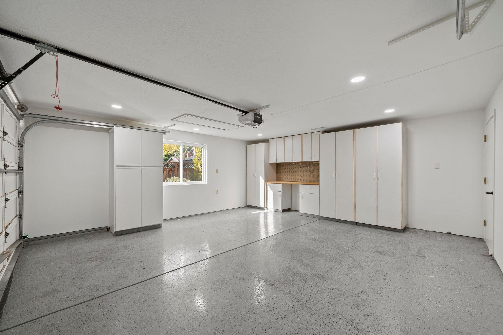 Detail Gallery Image 38 of 46 For 108 Durham St, Menlo Park,  CA 94025 - 3 Beds | 2 Baths