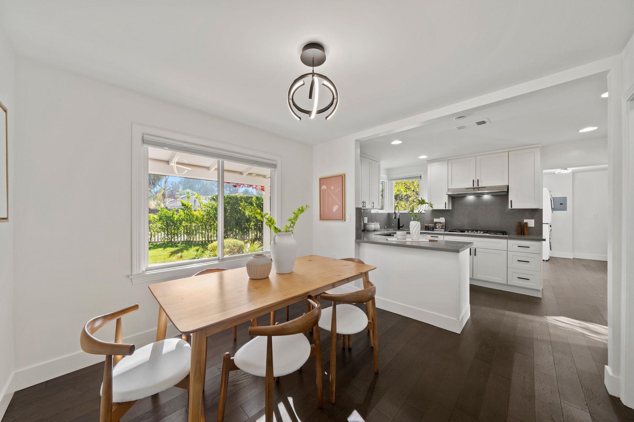 Detail Gallery Image 7 of 46 For 108 Durham St, Menlo Park,  CA 94025 - 3 Beds | 2 Baths