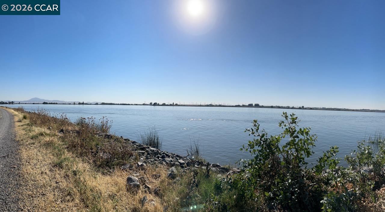 Detail Gallery Image 3 of 10 For 1 Bradford Island Rd, Oakley,  CA 94561 - – Beds | – Baths