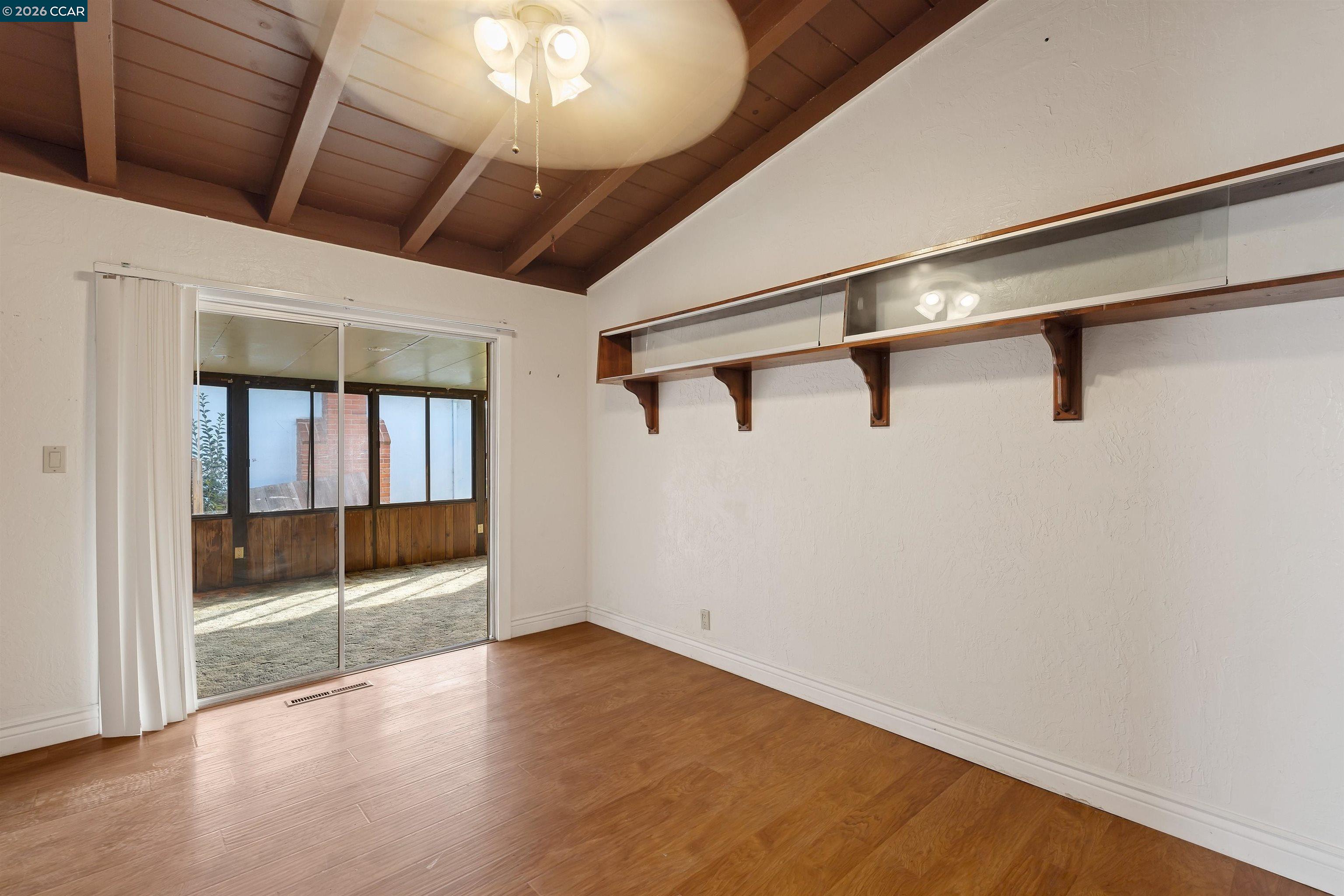 Detail Gallery Image 12 of 24 For 16175 via Walter, San Lorenzo,  CA 94580 - 3 Beds | 2 Baths