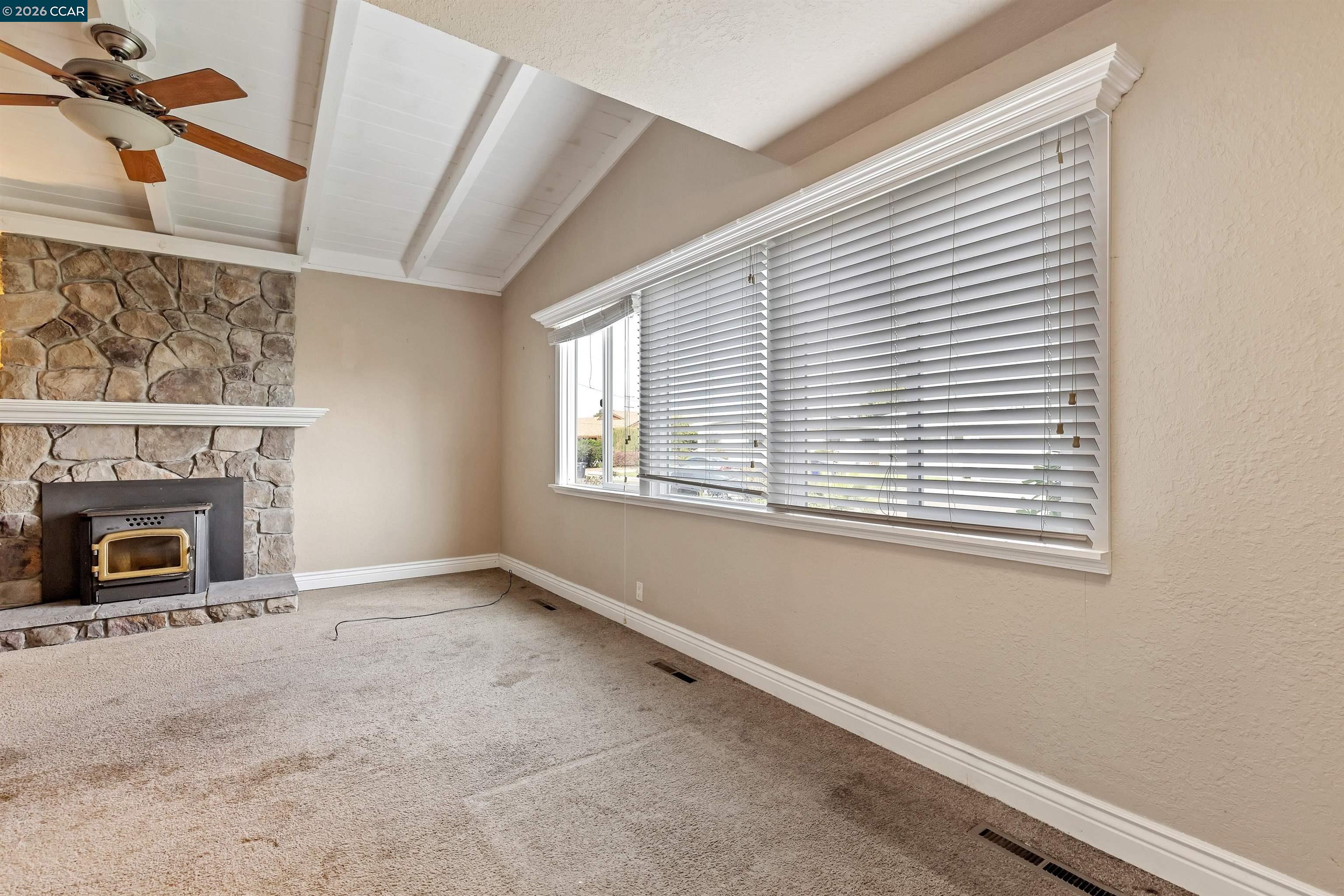 Detail Gallery Image 7 of 24 For 16175 via Walter, San Lorenzo,  CA 94580 - 3 Beds | 2 Baths