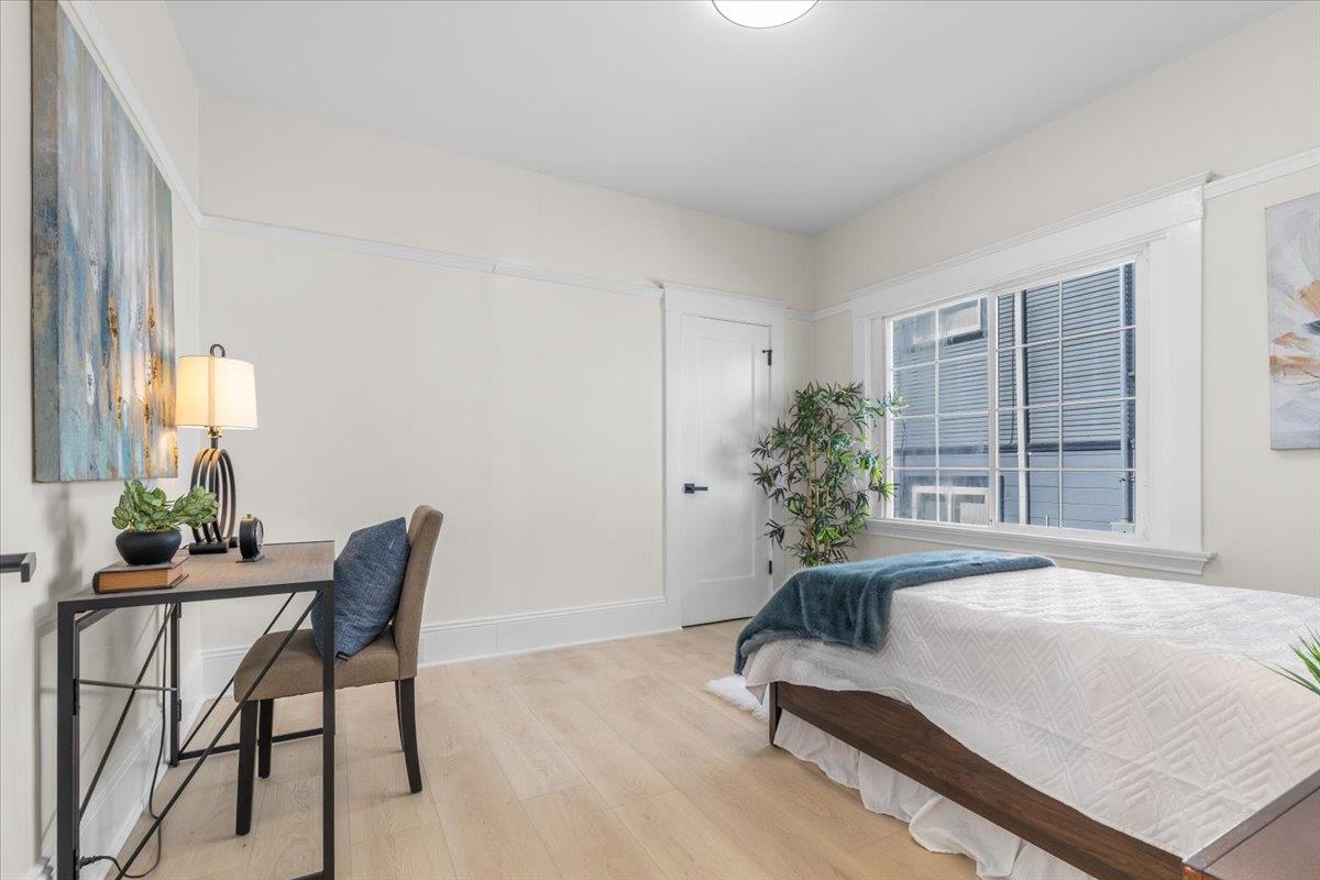 Detail Gallery Image 14 of 31 For 1237 Ashby Ave, Berkeley,  CA 94702 - 2 Beds | 2 Baths