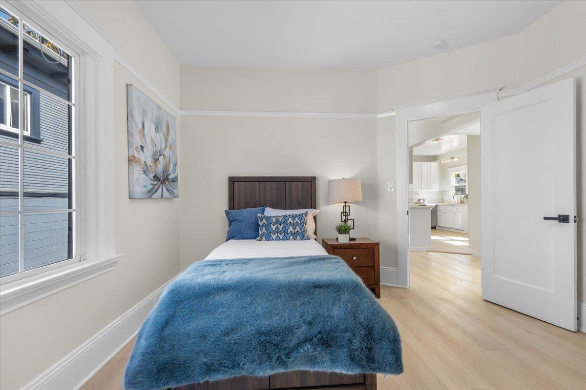Detail Gallery Image 19 of 31 For 1237 Ashby Ave, Berkeley,  CA 94702 - 2 Beds | 2 Baths