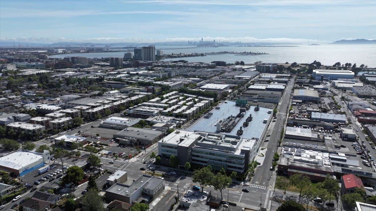 Detail Gallery Image 30 of 31 For 1237 Ashby Ave, Berkeley,  CA 94702 - 2 Beds | 2 Baths