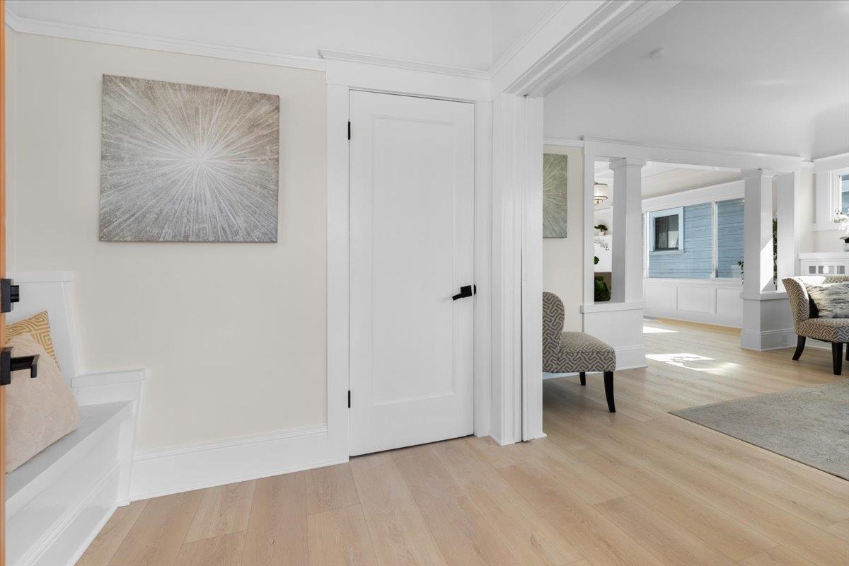 Detail Gallery Image 4 of 31 For 1237 Ashby Ave, Berkeley,  CA 94702 - 2 Beds | 2 Baths