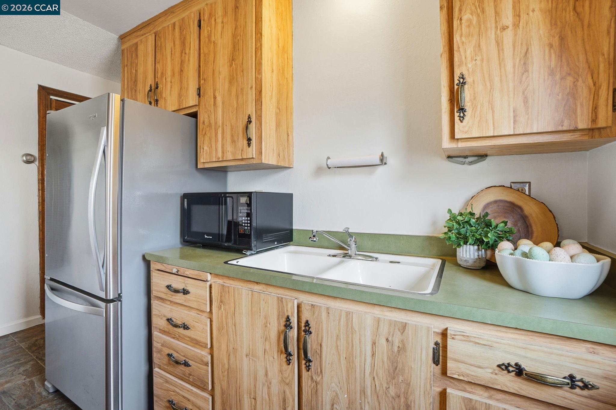 Detail Gallery Image 14 of 35 For 871 Merle Ave, Martinez,  CA 94553 - 3 Beds | 2 Baths