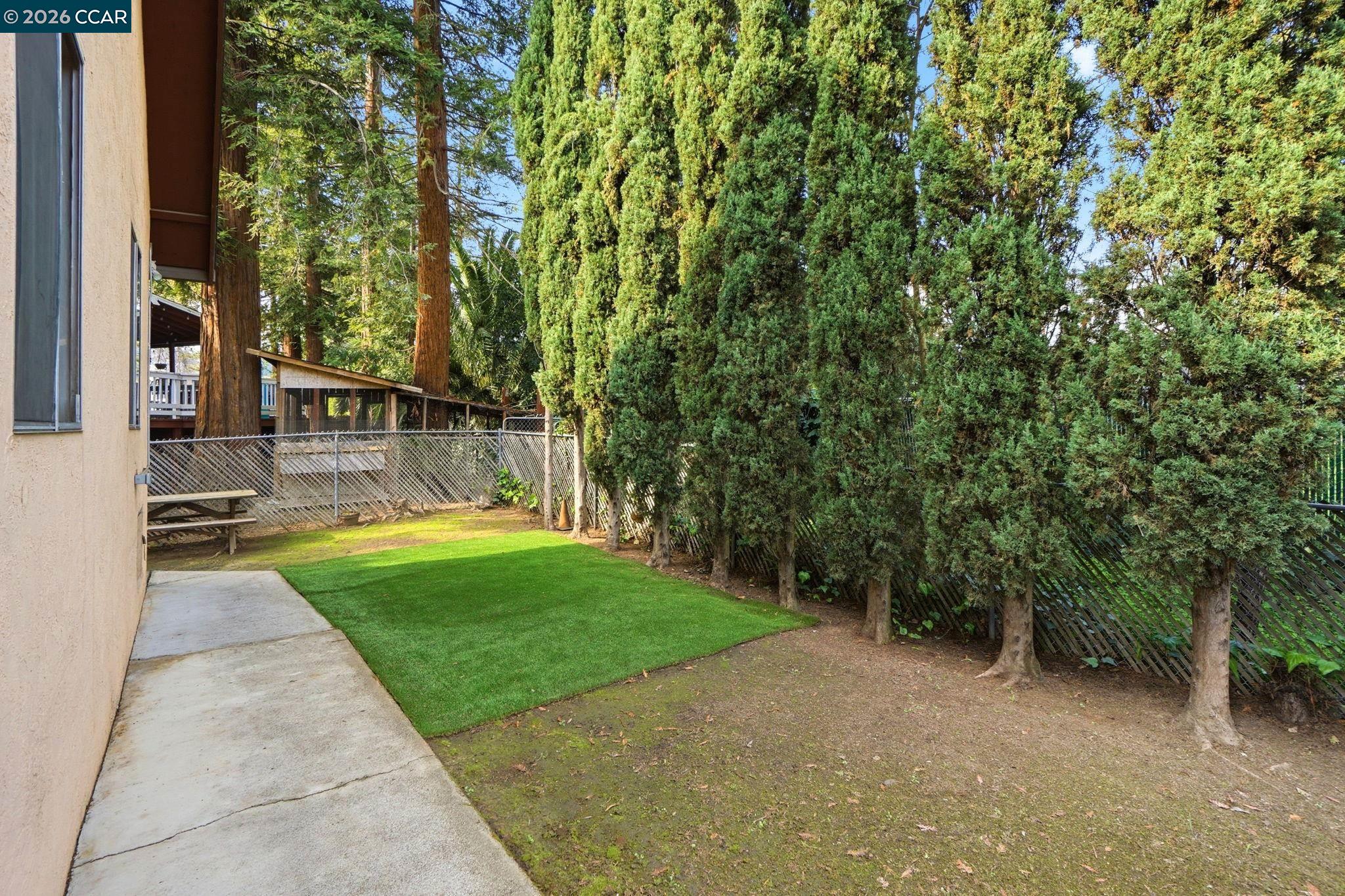 Detail Gallery Image 32 of 35 For 871 Merle Ave, Martinez,  CA 94553 - 3 Beds | 2 Baths