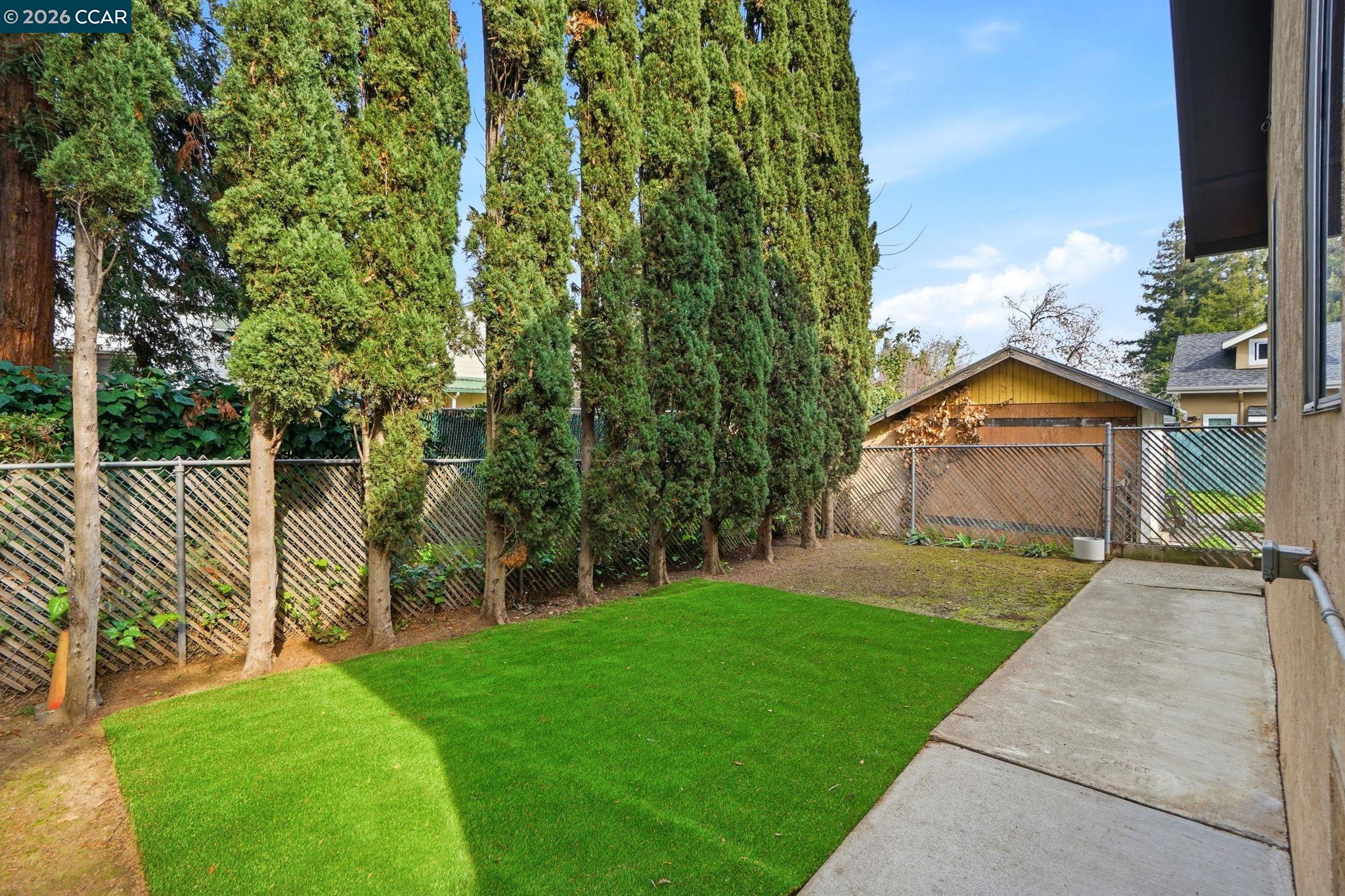 Detail Gallery Image 33 of 35 For 871 Merle Ave, Martinez,  CA 94553 - 3 Beds | 2 Baths