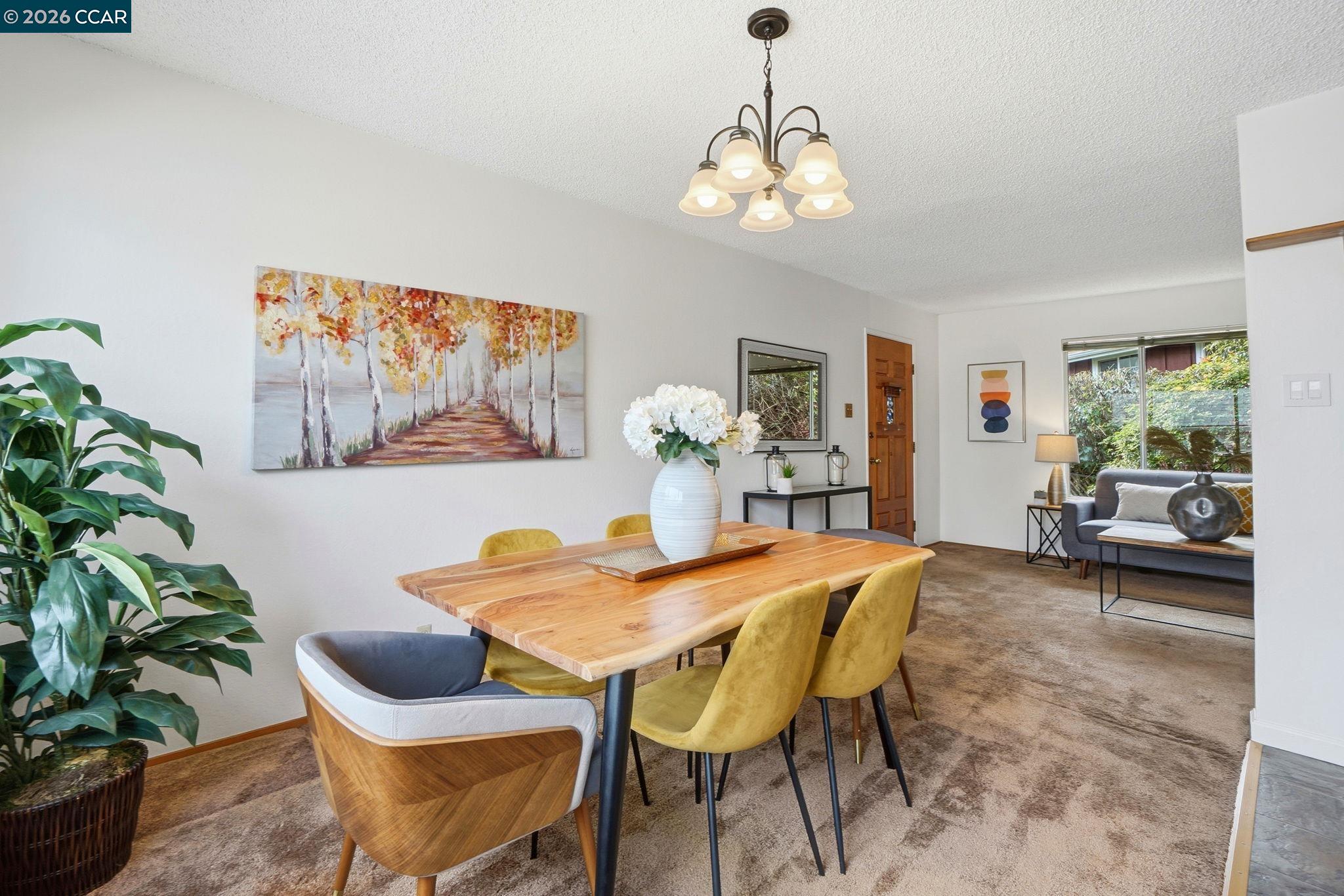 Detail Gallery Image 8 of 35 For 871 Merle Ave, Martinez,  CA 94553 - 3 Beds | 2 Baths