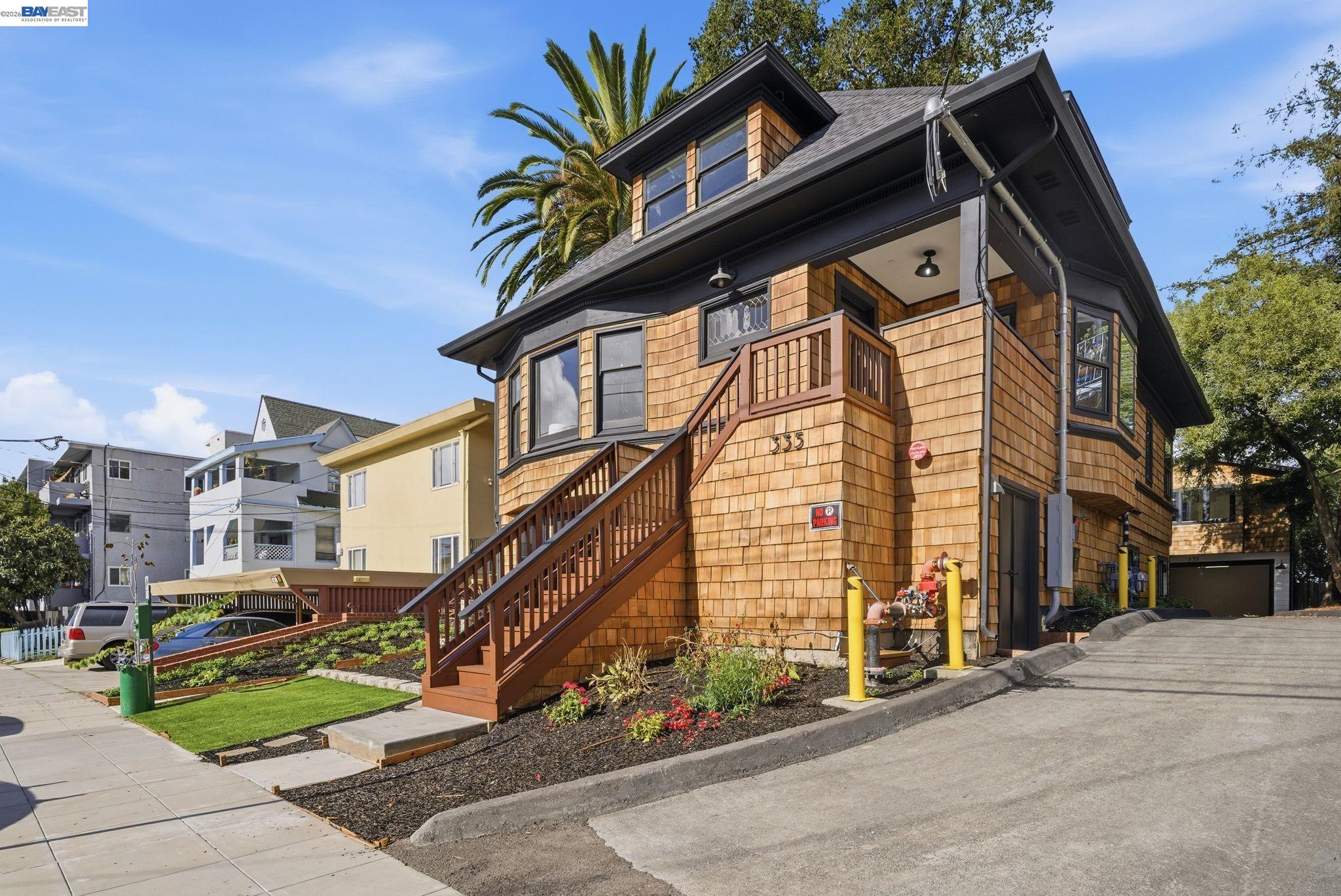 Detail Gallery Image 45 of 52 For 335 Hanover Ave, Oakland,  CA 94606 - 7 Beds | 6 Baths