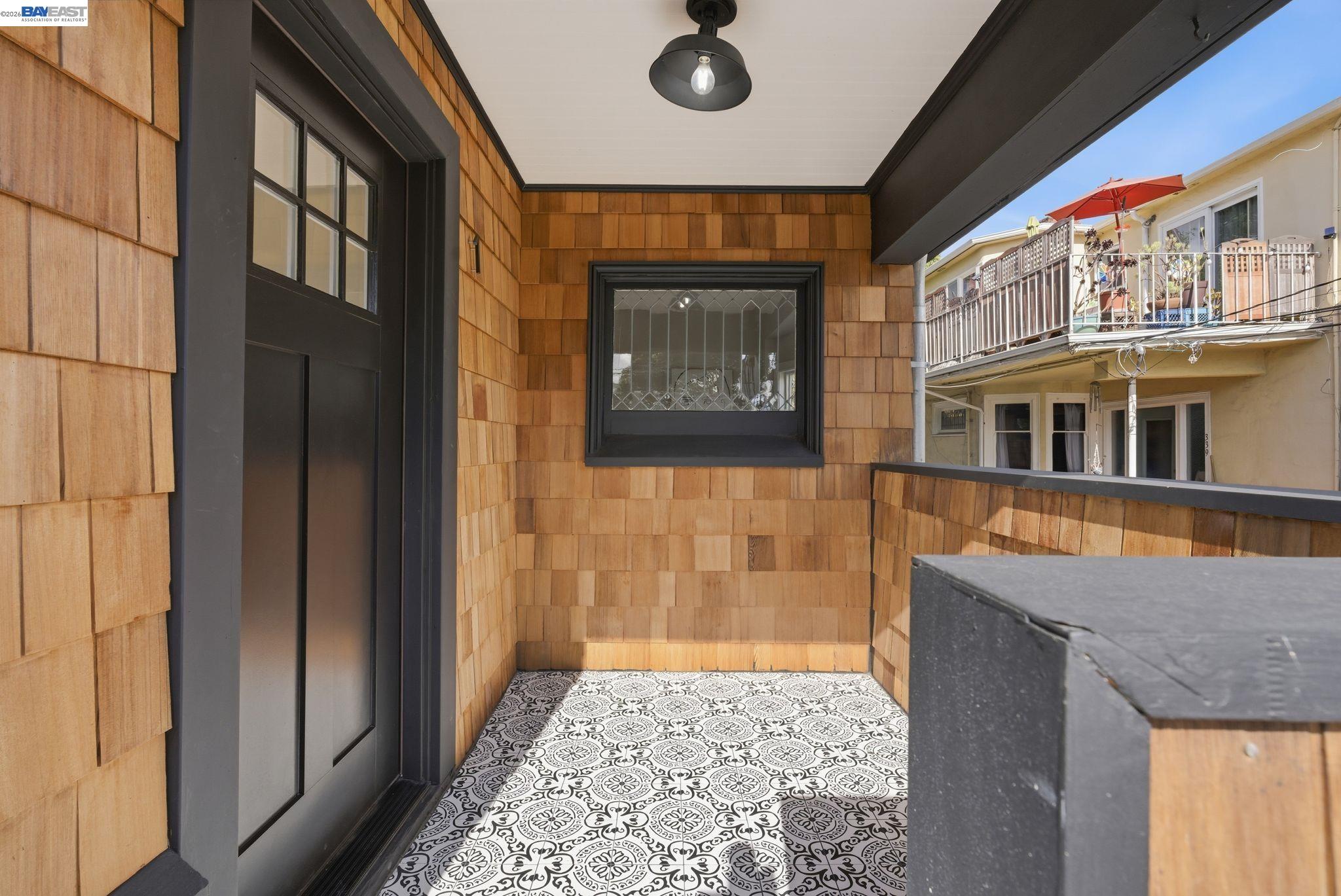 Detail Gallery Image 46 of 52 For 335 Hanover Ave, Oakland,  CA 94606 - 7 Beds | 6 Baths