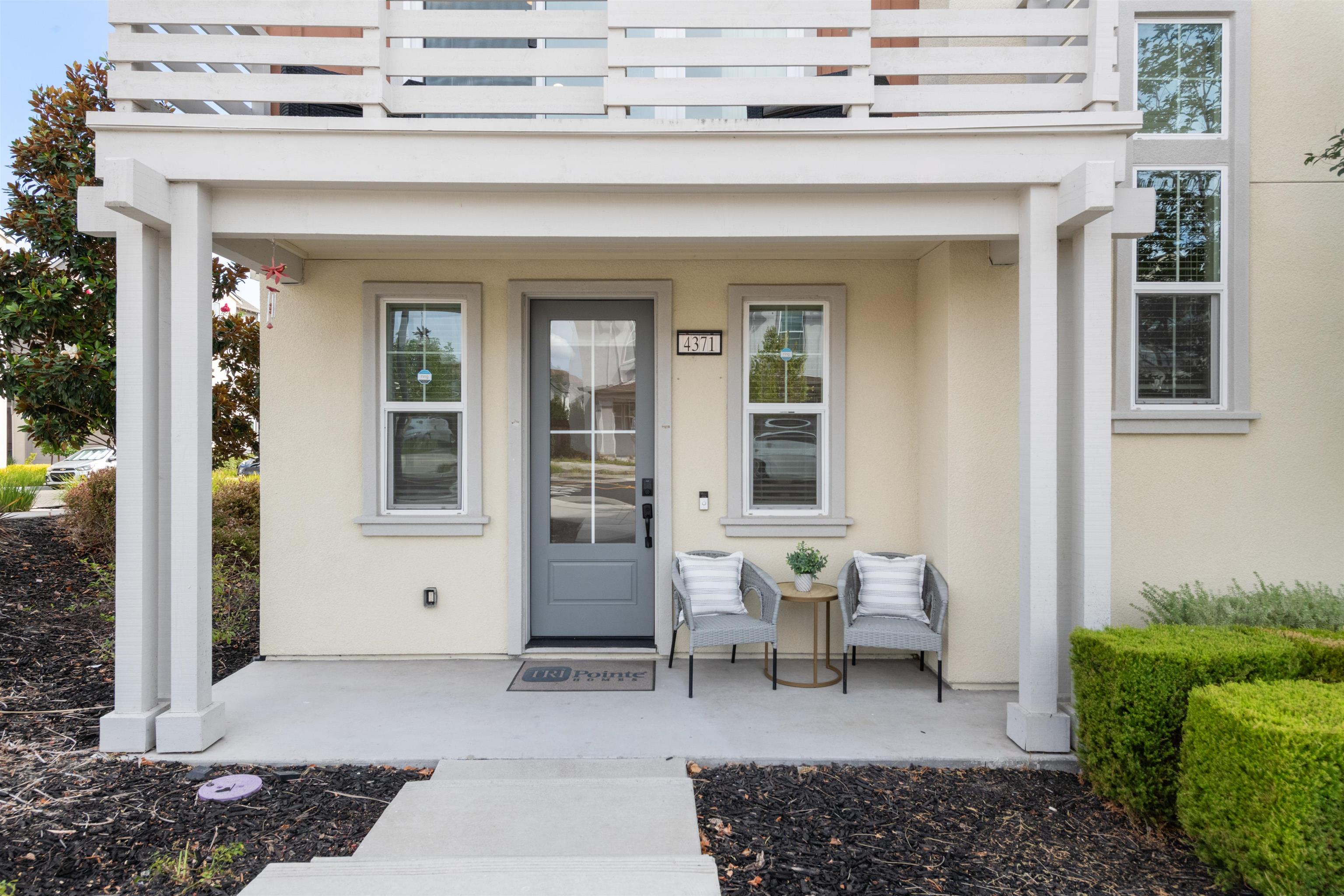 Detail Gallery Image 2 of 35 For 4371 Panorama Dr, Dublin,  CA 94568 - 3 Beds | 2/1 Baths