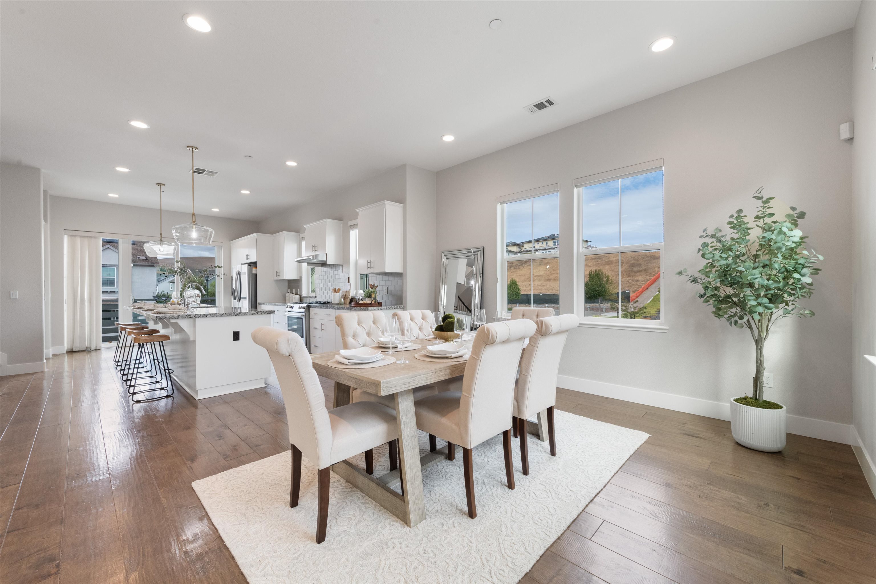 Detail Gallery Image 13 of 35 For 4371 Panorama Dr, Dublin,  CA 94568 - 3 Beds | 2/1 Baths