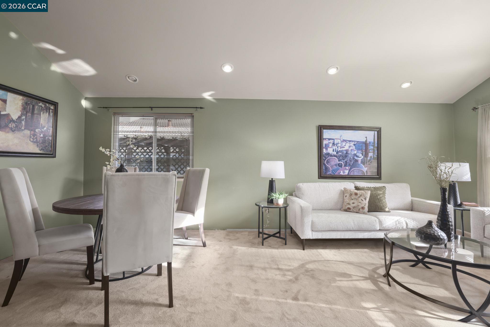 Detail Gallery Image 5 of 23 For 1109 Discovery Way, Concord,  CA 94521 - 3 Beds | 2 Baths