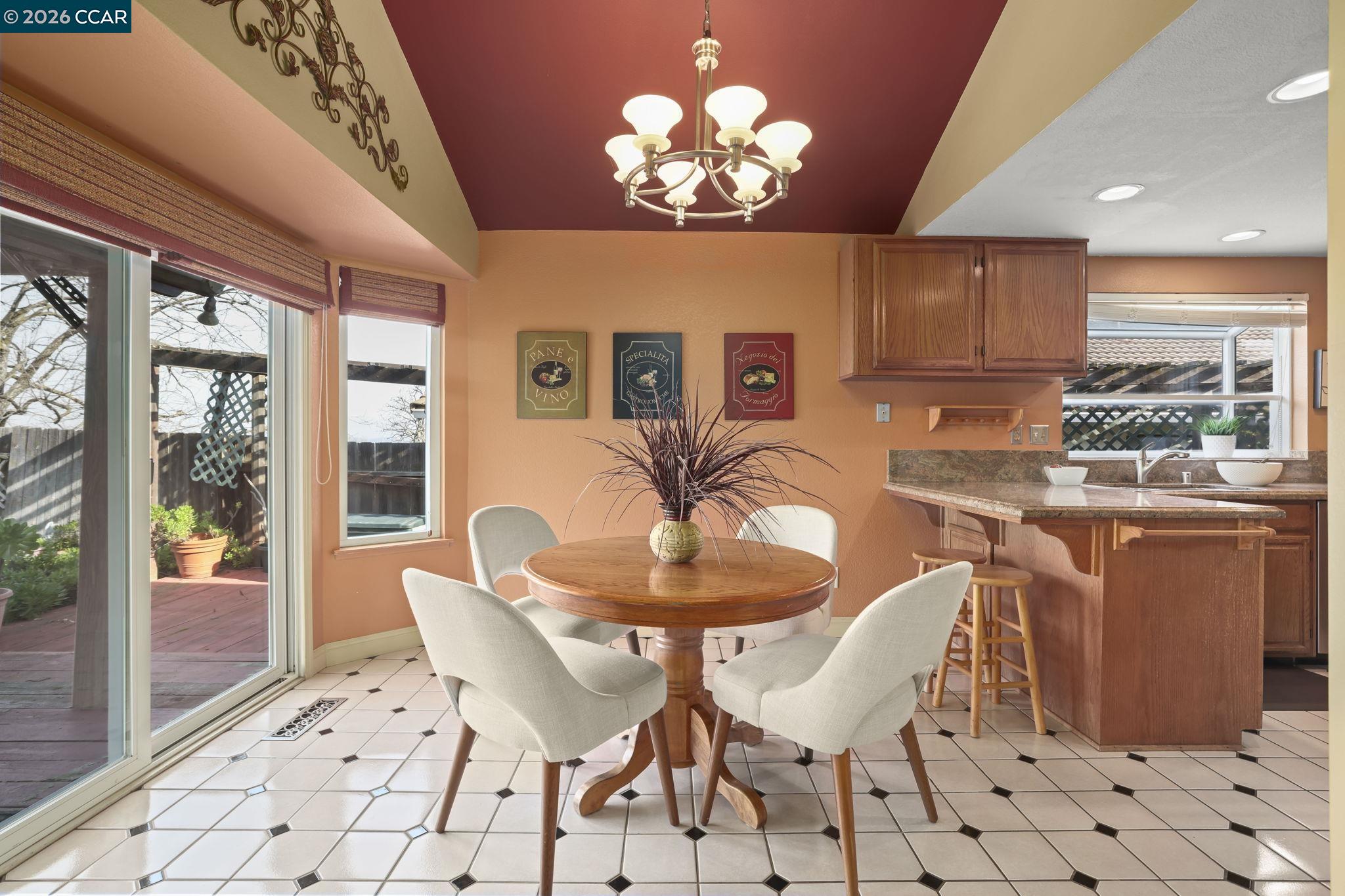 Detail Gallery Image 7 of 23 For 1109 Discovery Way, Concord,  CA 94521 - 3 Beds | 2 Baths