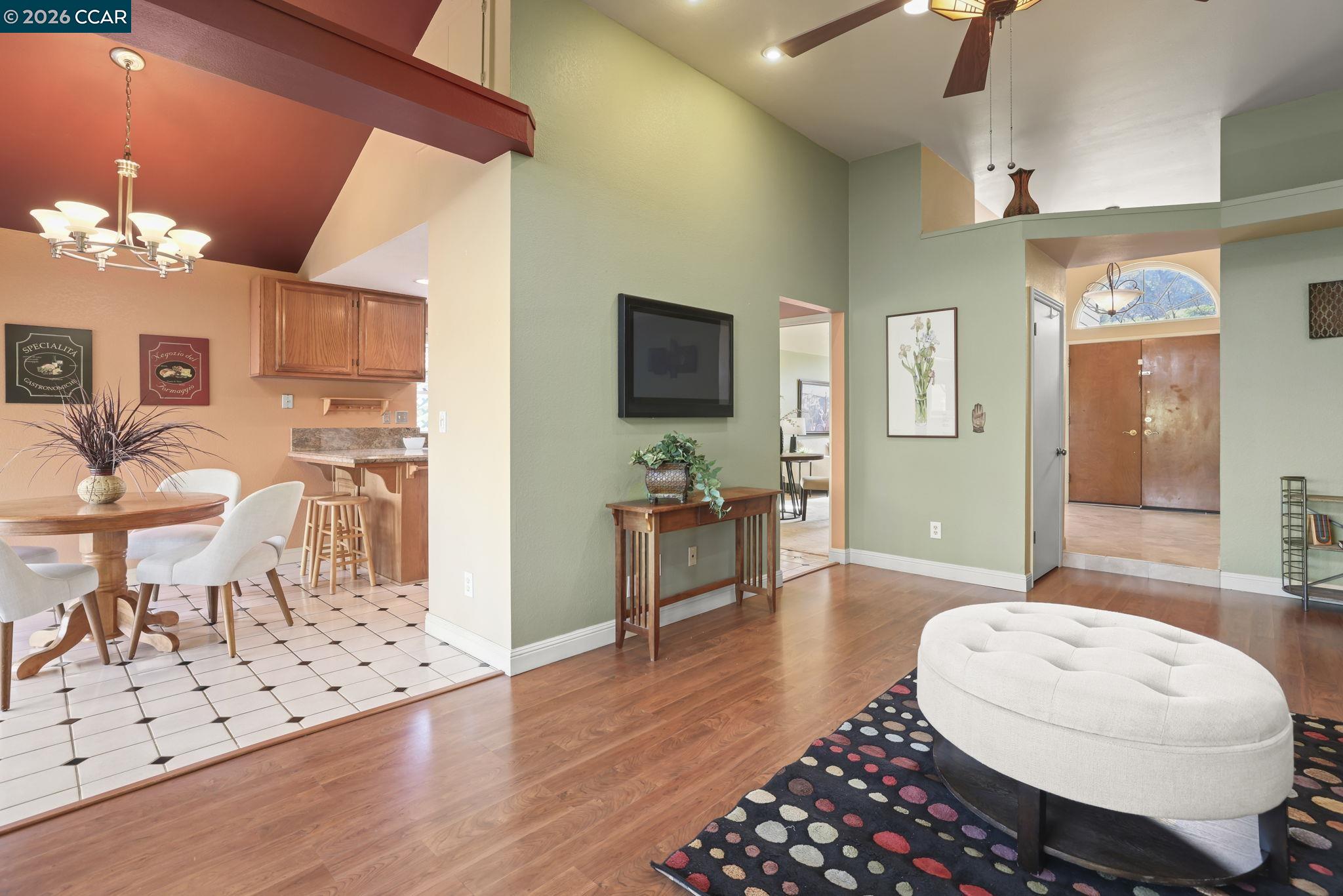 Detail Gallery Image 9 of 23 For 1109 Discovery Way, Concord,  CA 94521 - 3 Beds | 2 Baths