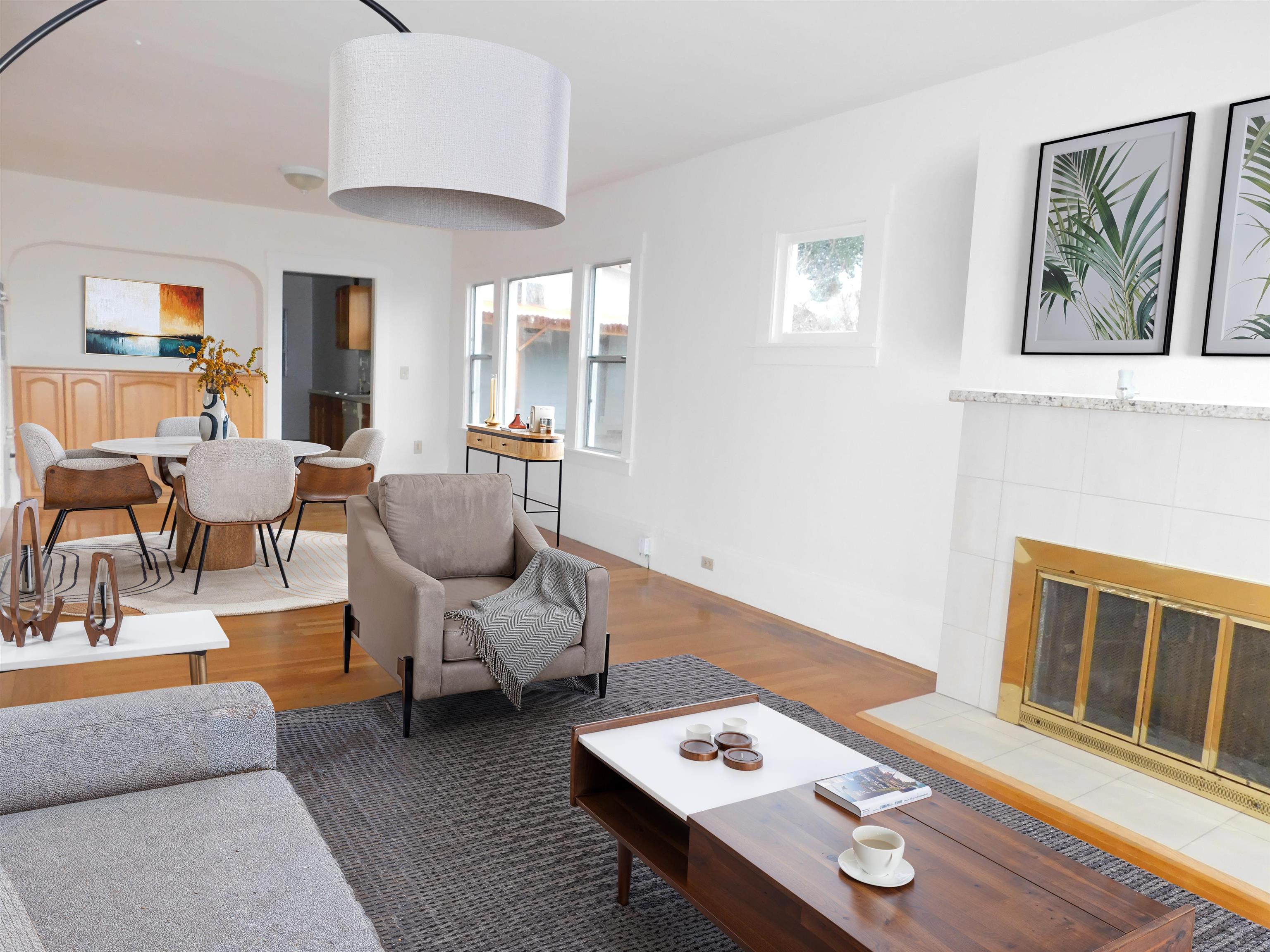 Detail Gallery Image 3 of 18 For 2912 Macarthur Blvd, Oakland,  CA 94602 - 3 Beds | 2 Baths