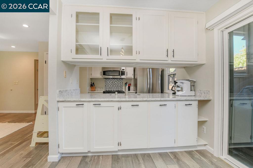 Detail Gallery Image 12 of 34 For 896 Camelback Place, Pleasant Hill,  CA 94523-1223 - 2 Beds | 2 Baths