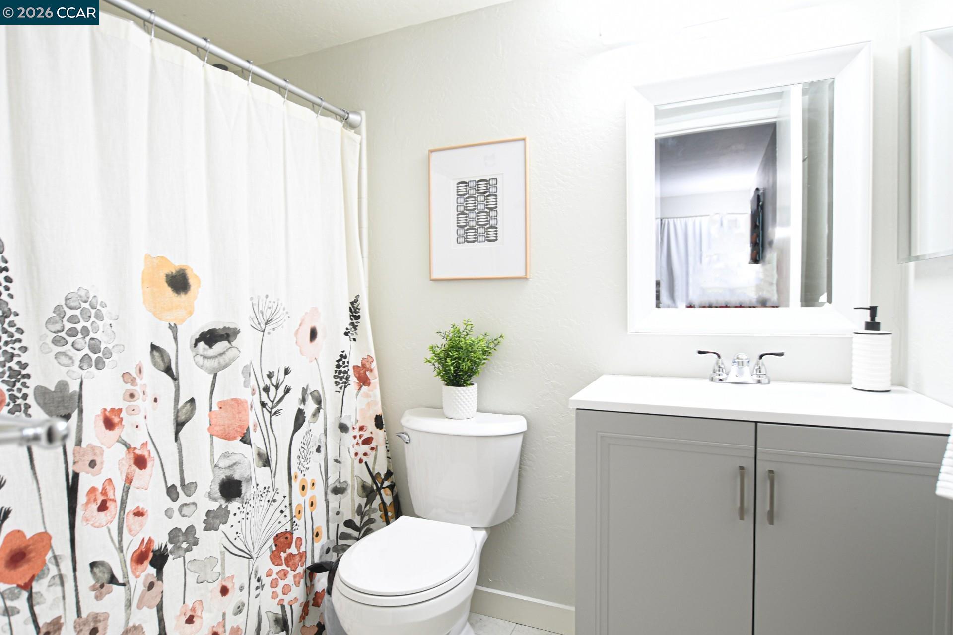 Detail Gallery Image 18 of 34 For 896 Camelback Place, Pleasant Hill,  CA 94523-1223 - 2 Beds | 2 Baths