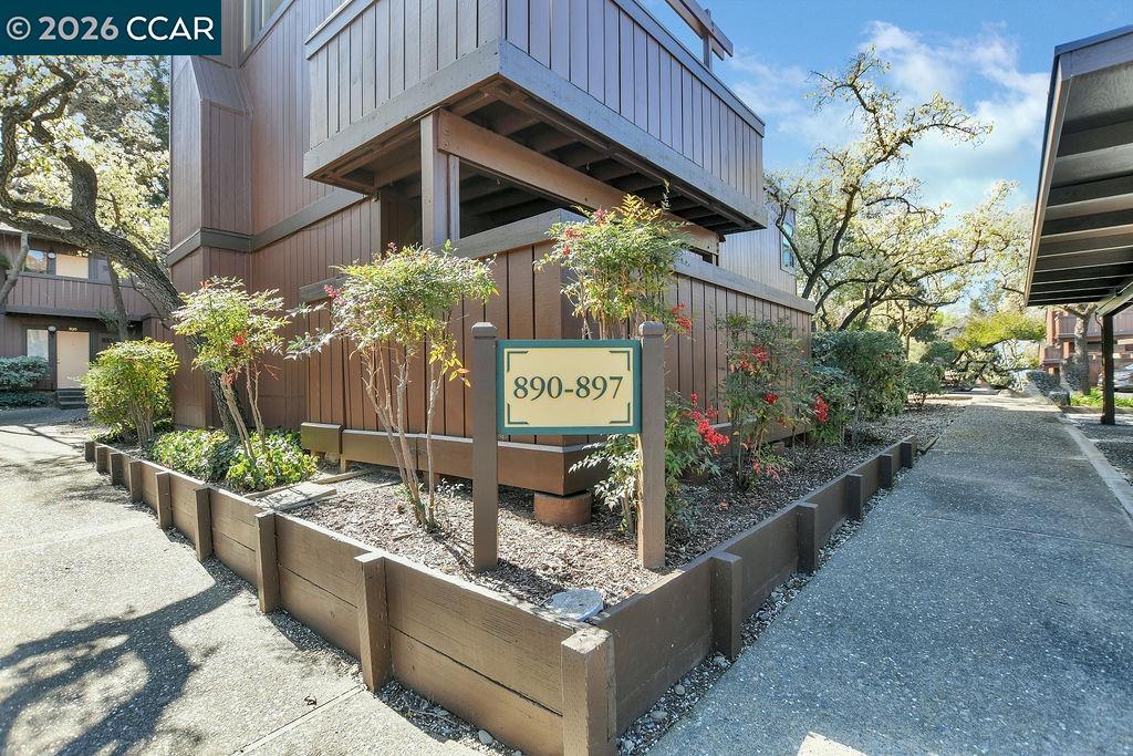 Detail Gallery Image 32 of 34 For 896 Camelback Place, Pleasant Hill,  CA 94523-1223 - 2 Beds | 2 Baths