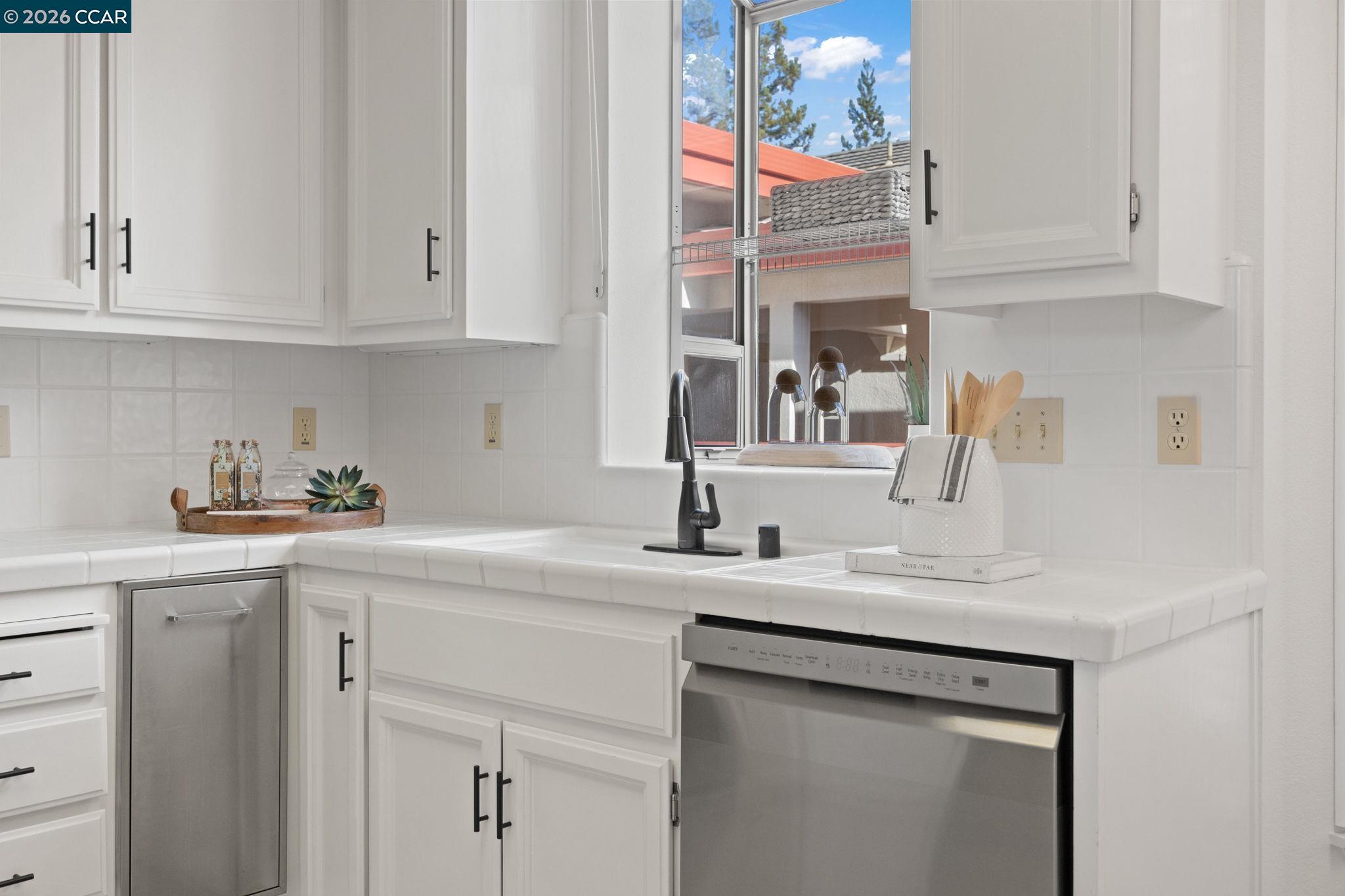 Photo #12: 41122666 Listing: Photo #12