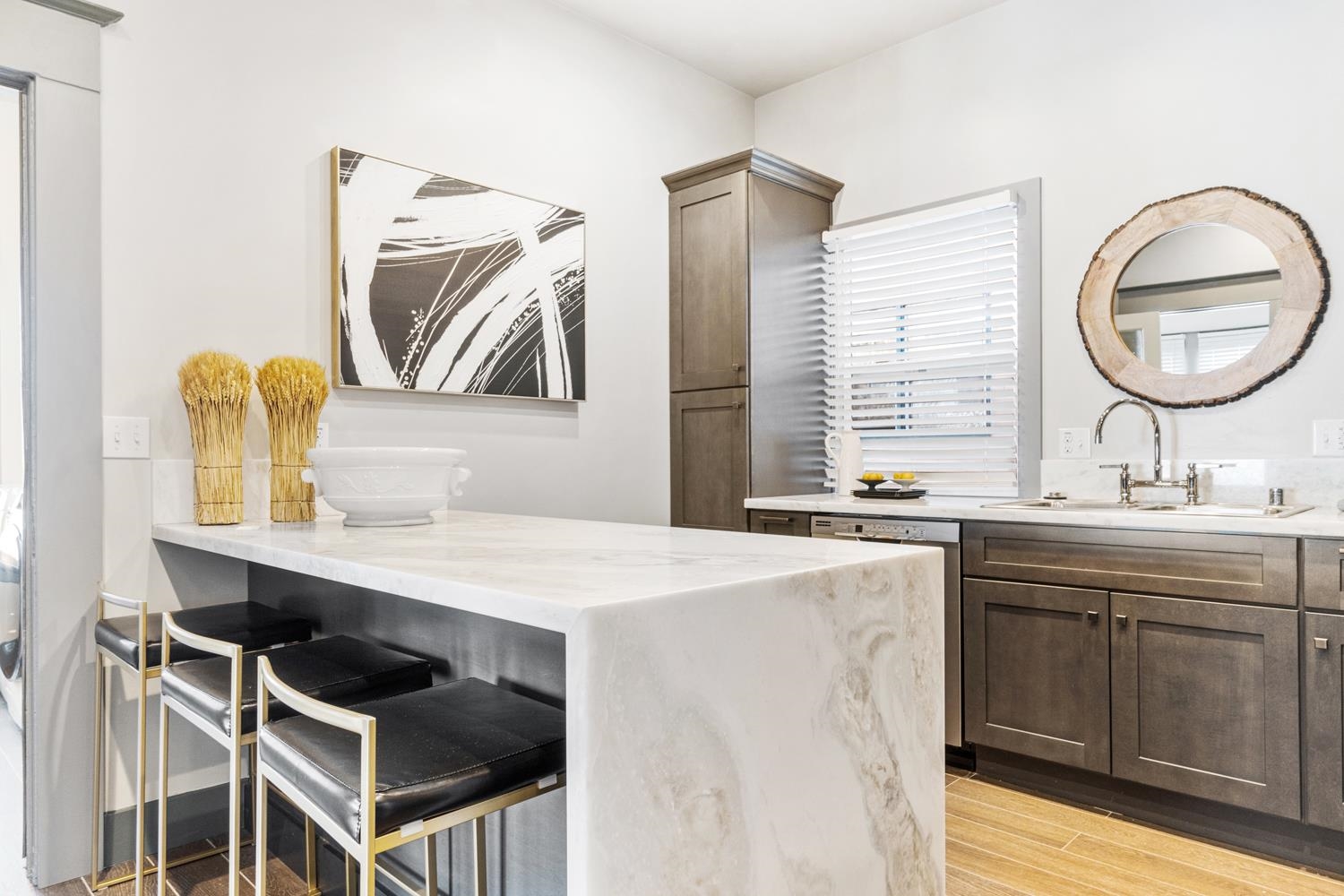 Detail Gallery Image 20 of 27 For 548 37th St, Oakland,  CA 94609 - – Beds | – Baths