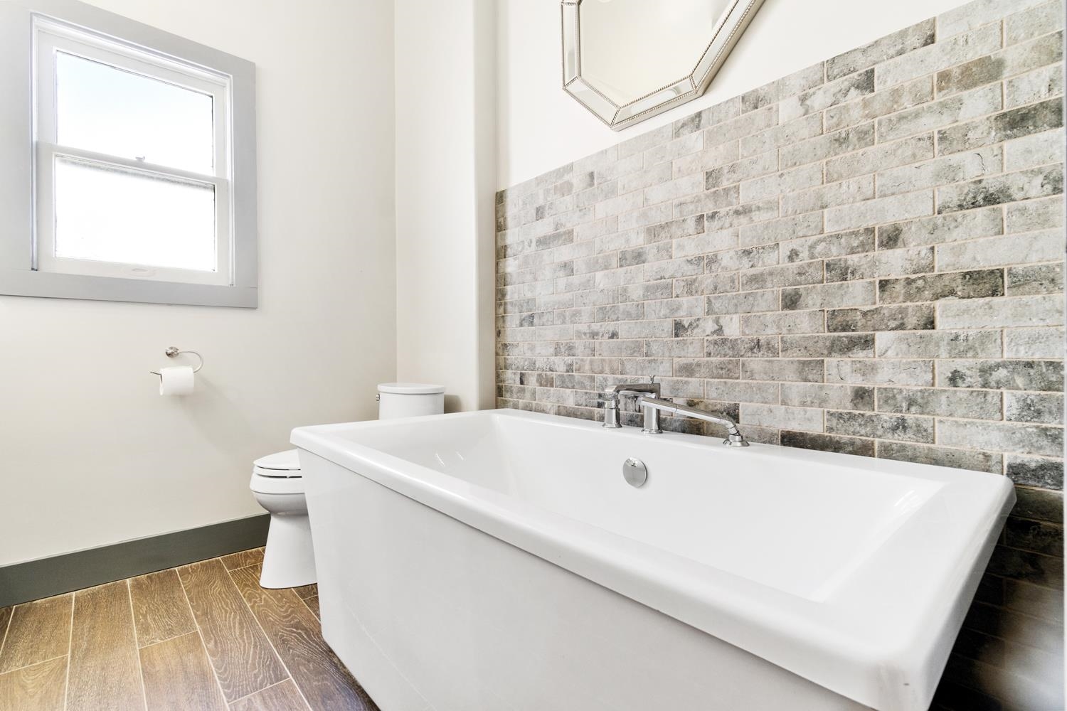 Detail Gallery Image 24 of 27 For 548 37th St, Oakland,  CA 94609 - – Beds | – Baths