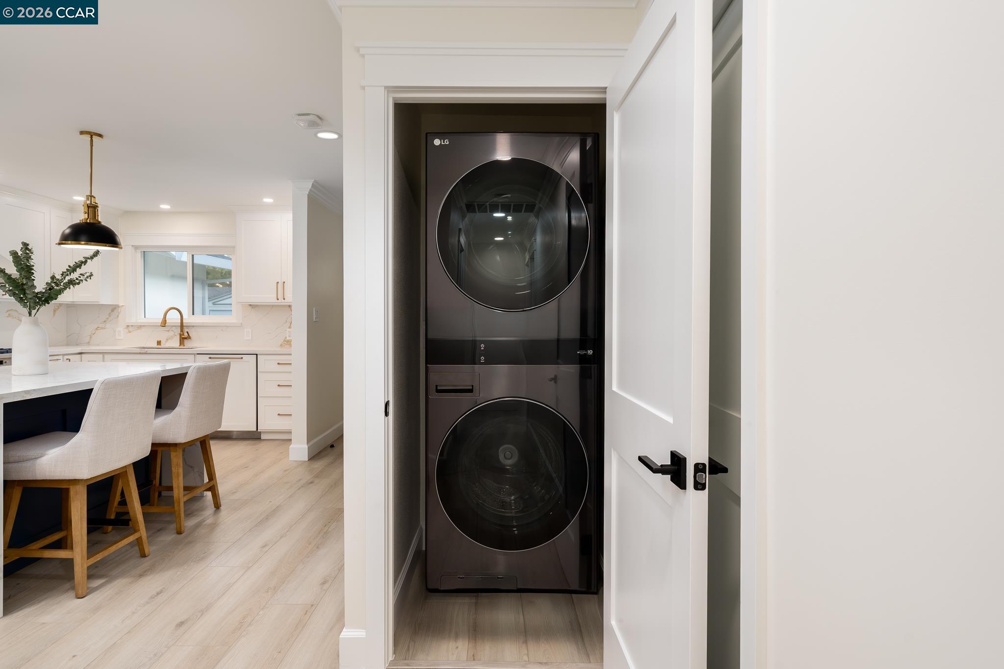 Detail Gallery Image 14 of 33 For 4847 Golden Road, Pleasanton,  CA 94566 - 4 Beds | 3 Baths