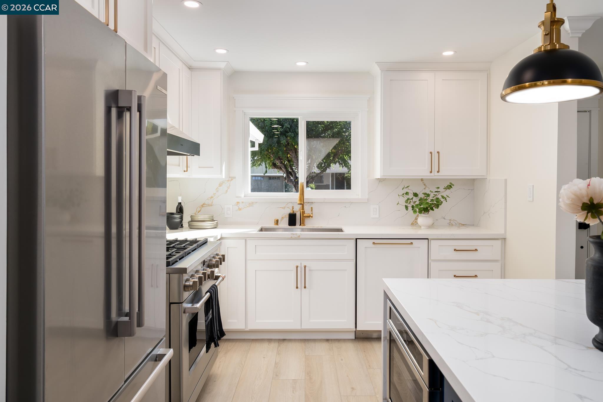 Detail Gallery Image 7 of 33 For 4847 Golden Road, Pleasanton,  CA 94566 - 4 Beds | 3 Baths