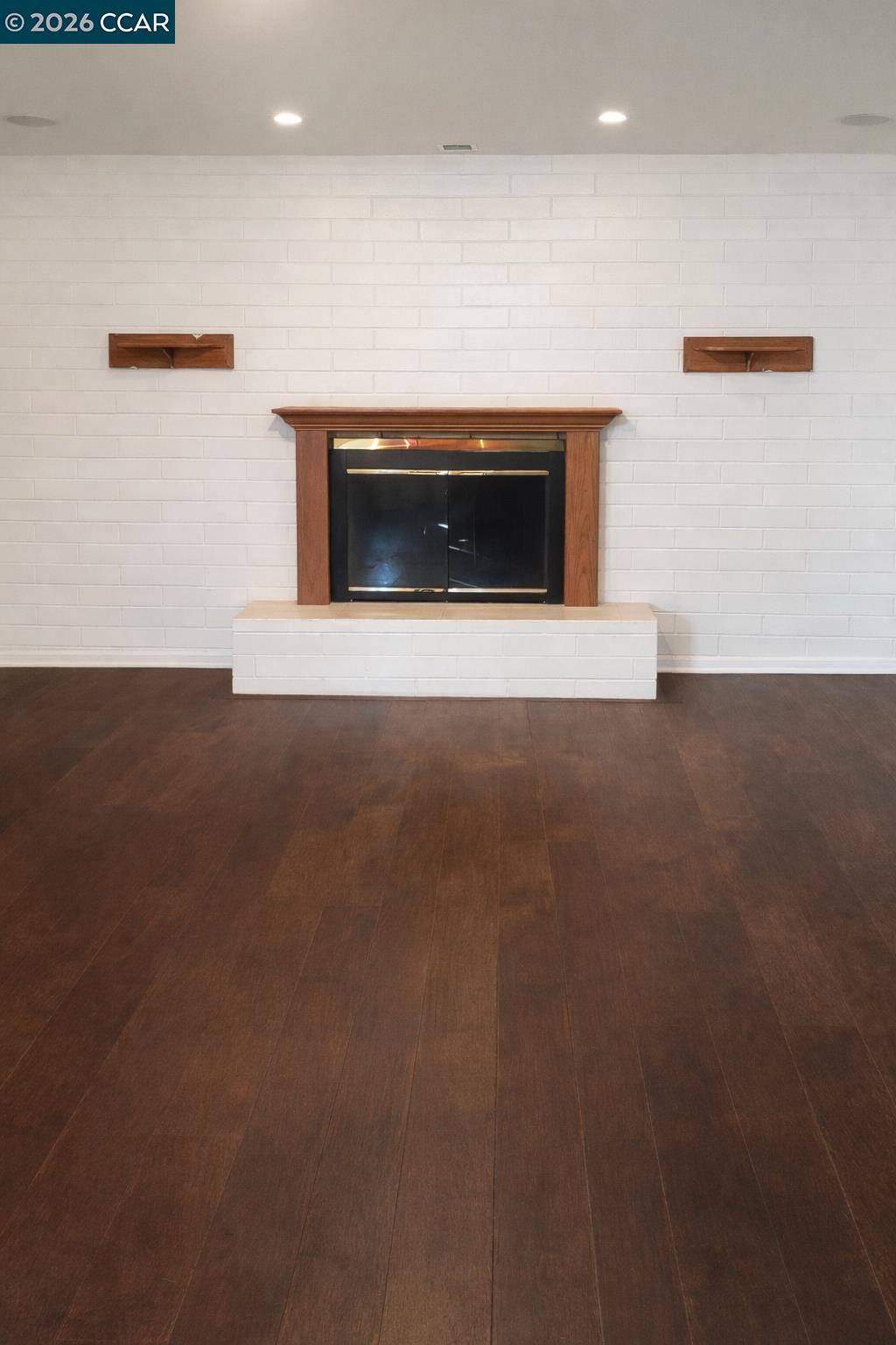 Detail Gallery Image 2 of 7 For 409 E 13th St, Antioch,  CA 94509 - 3 Beds | 2 Baths